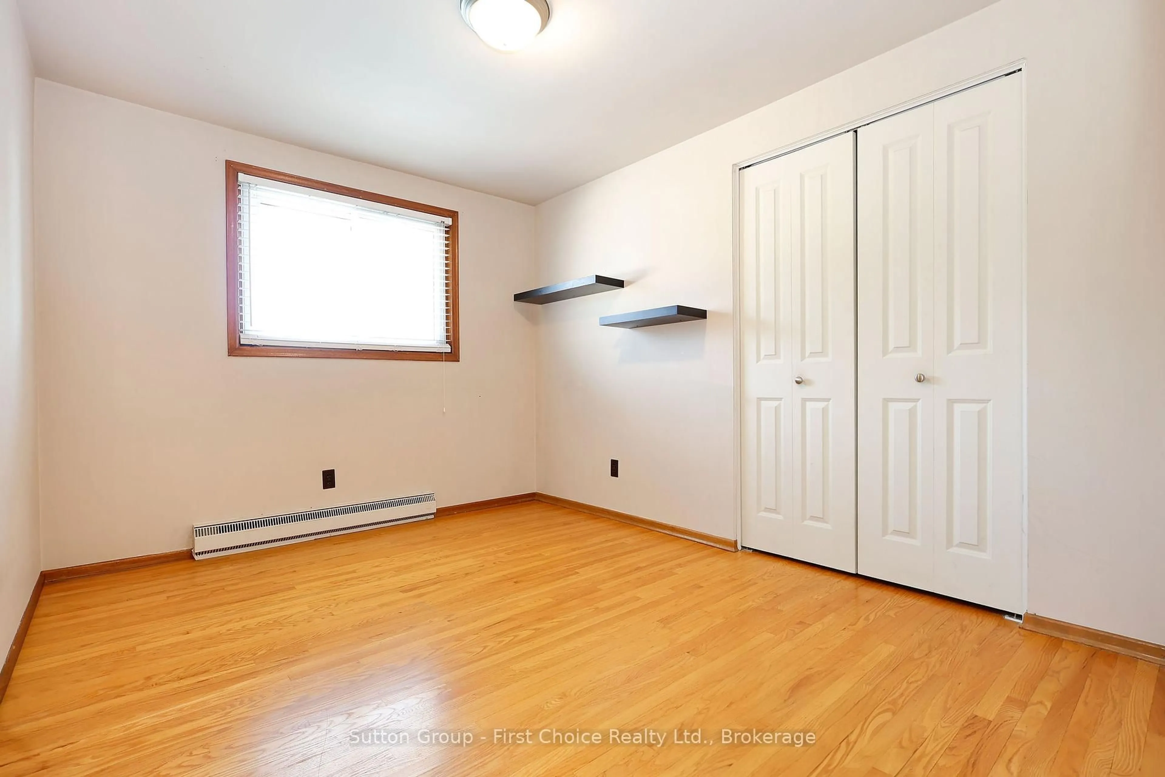 Storage room or clothes room or walk-in closet for 292 Redford Cres, Stratford Ontario N5A 1P5