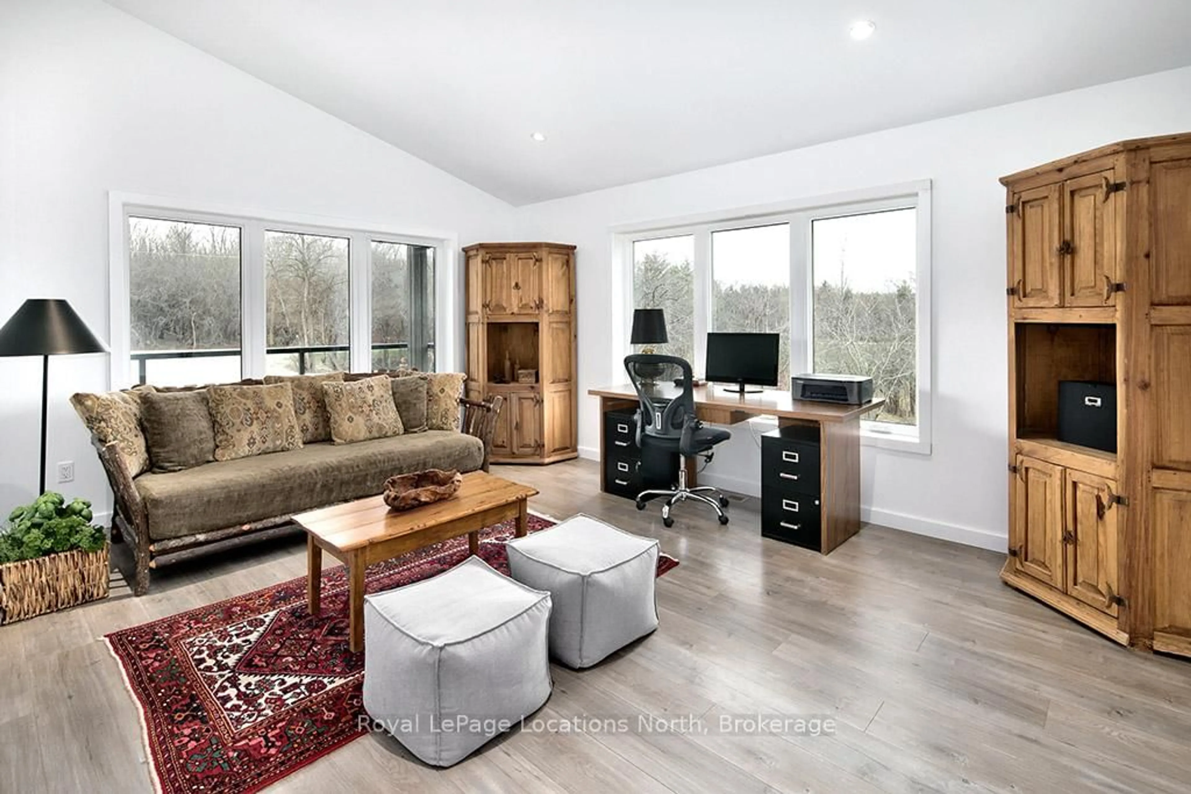 Living room with furniture, wood/laminate floor for 145 St Vincent Cres, Meaford Ontario N4L 1W7
