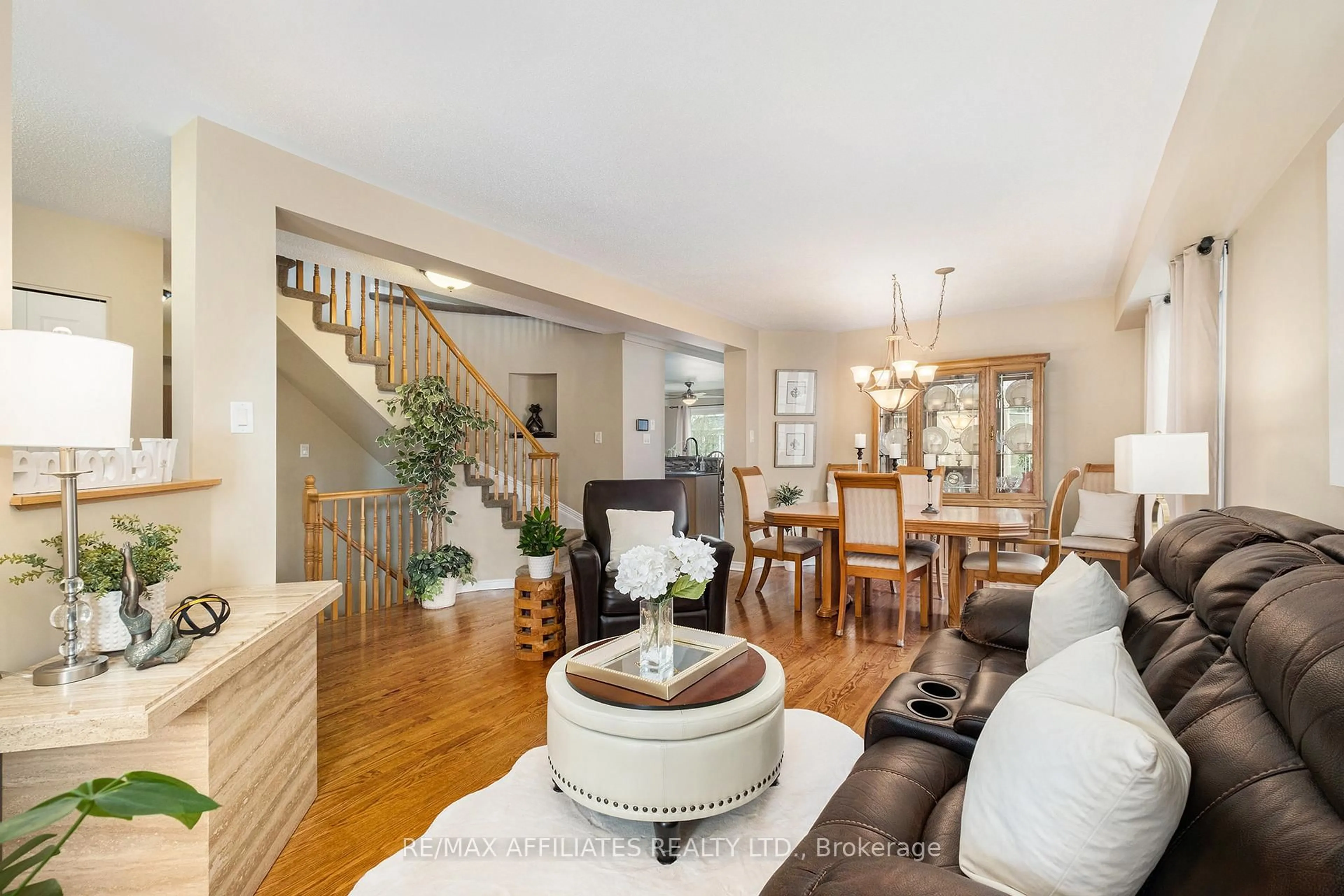 Living room with furniture, unknown for 1545 Senateurs Way, Orleans Ontario K4A 4A2