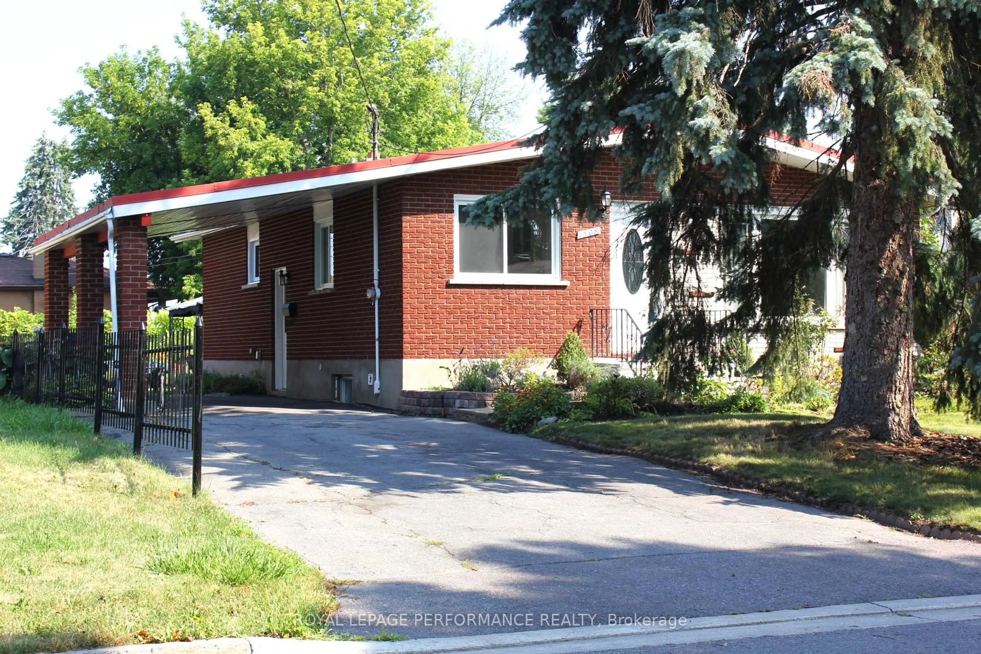 Home with brick exterior material, street for 1508 Frances Ann Ave, Cornwall Ontario K6H 2L2