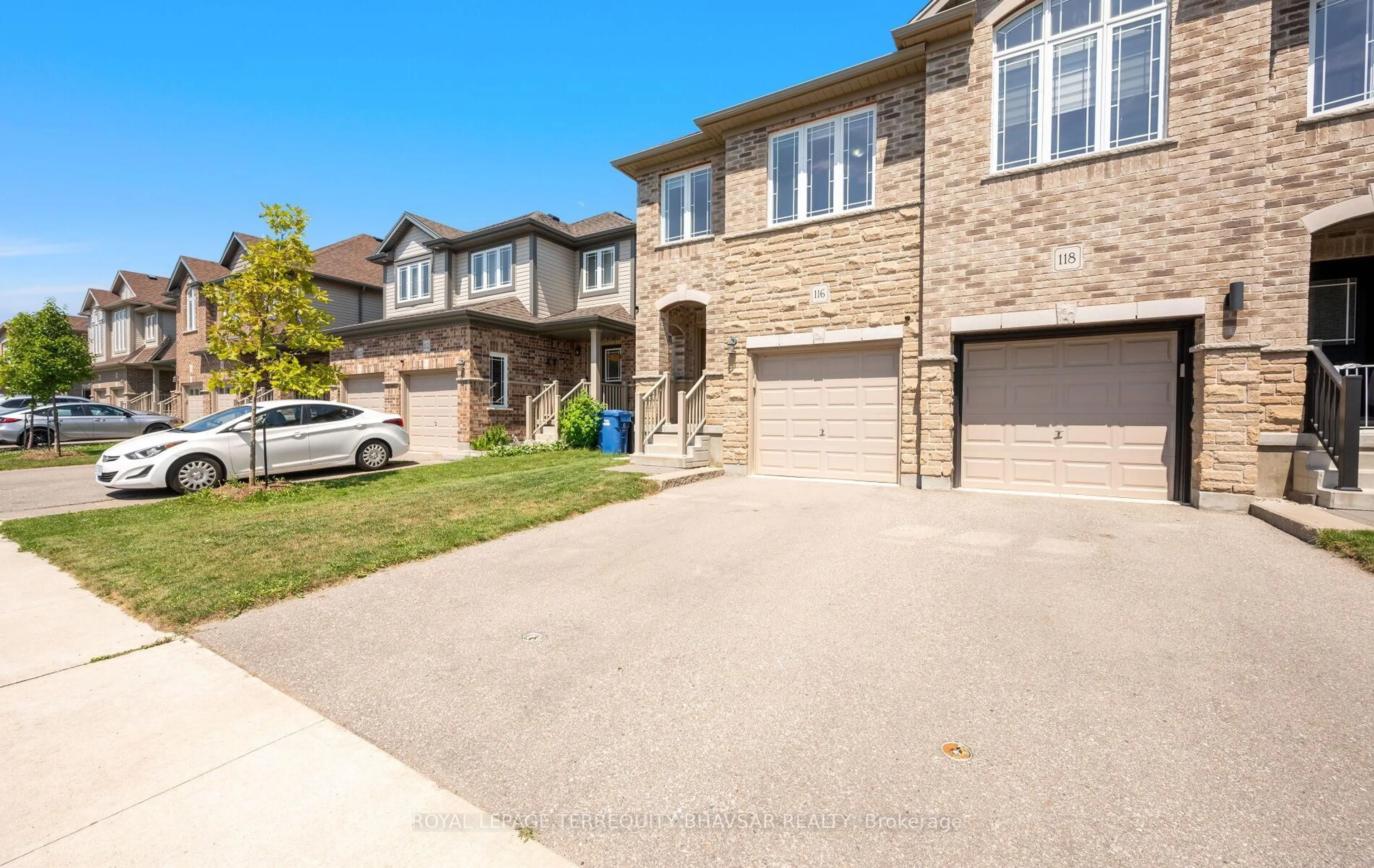 Unknown for 116 John Brabson Cres, Guelph Ontario N1G 0G7