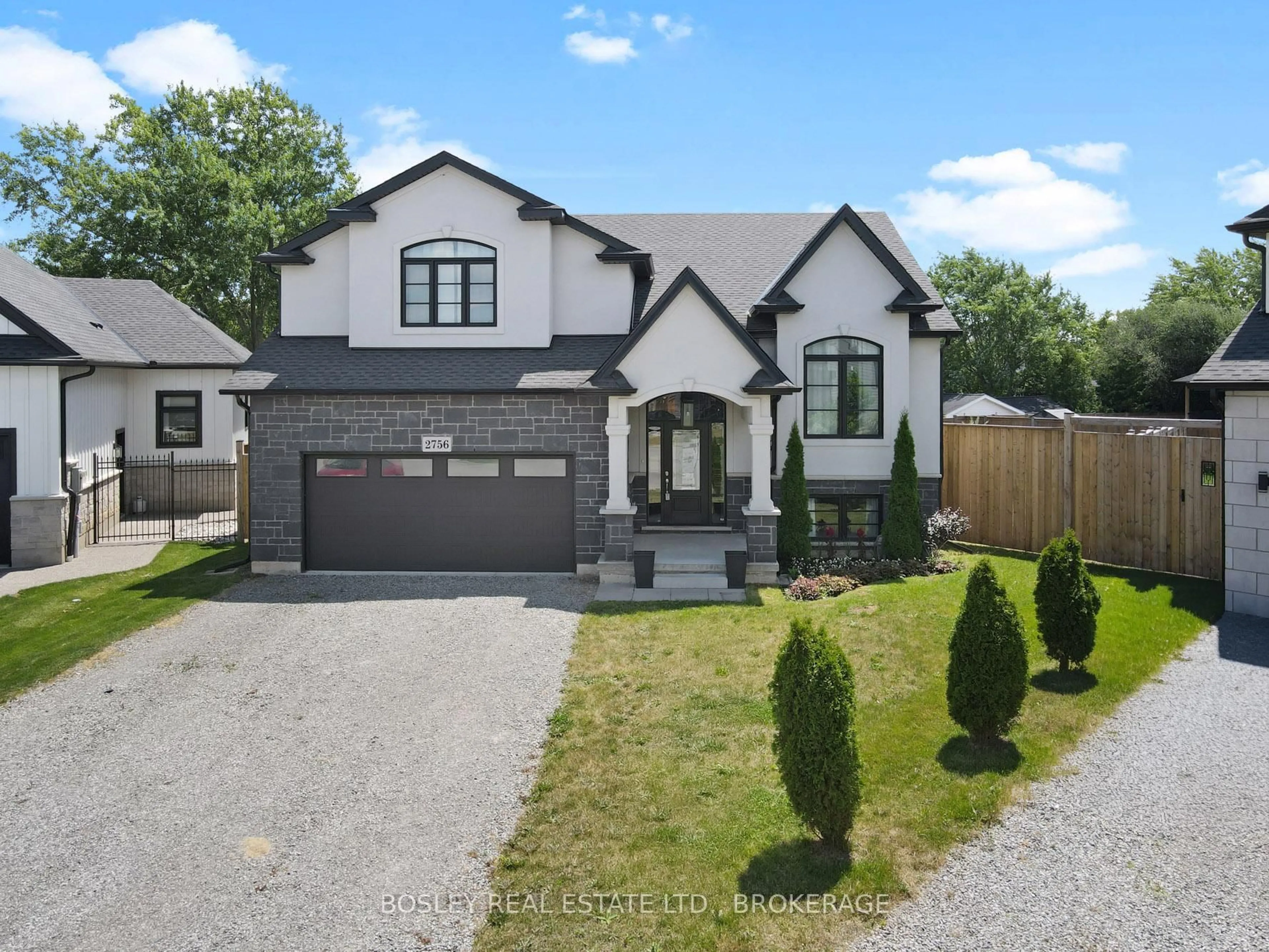 Home with brick exterior material, street for 2756 Arrowsmith Crt, Fort Erie Ontario L0S 1S0