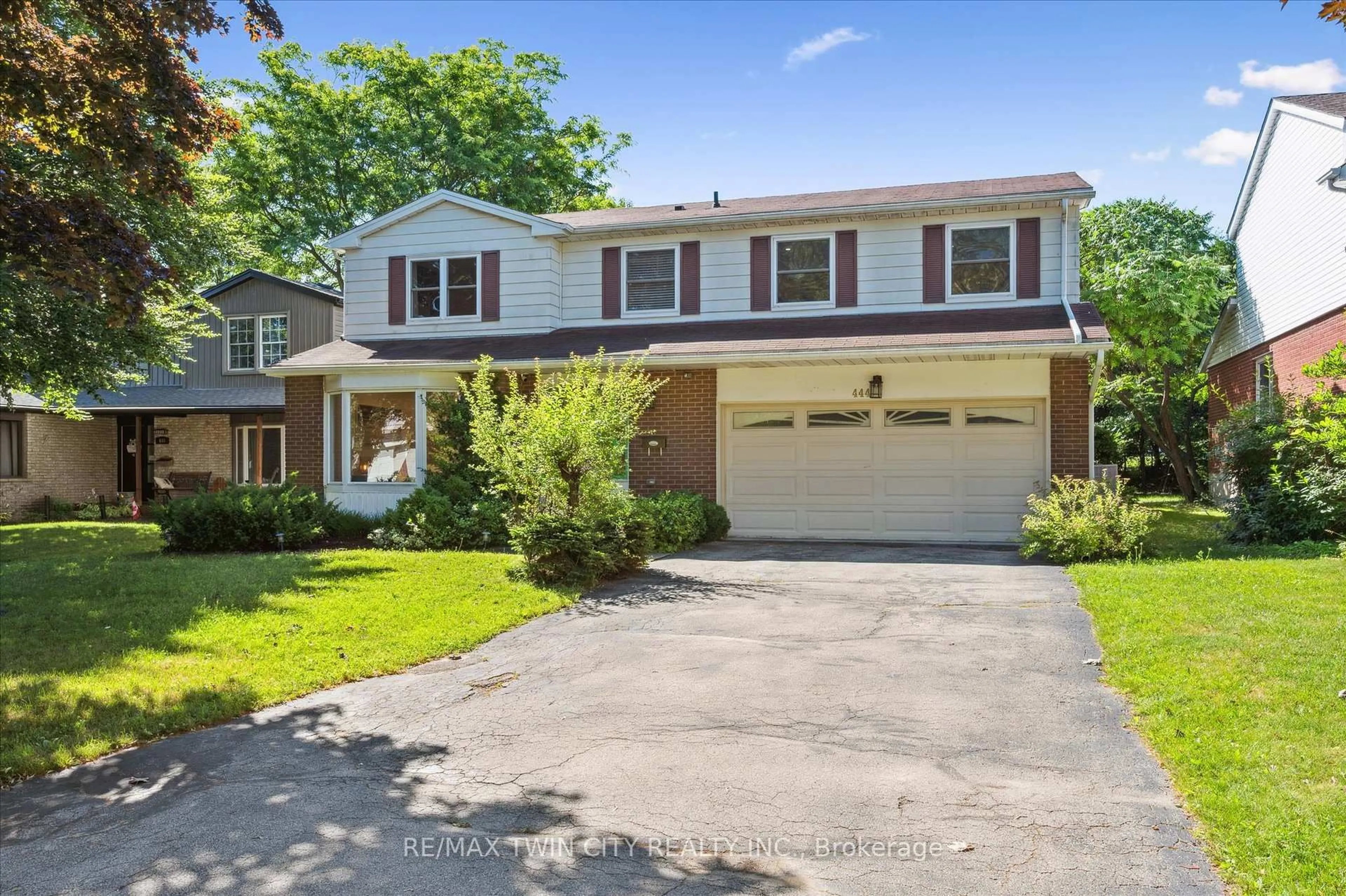 Unknown for 444 Stillmeadow Circ, Waterloo Ontario N2L 5M3