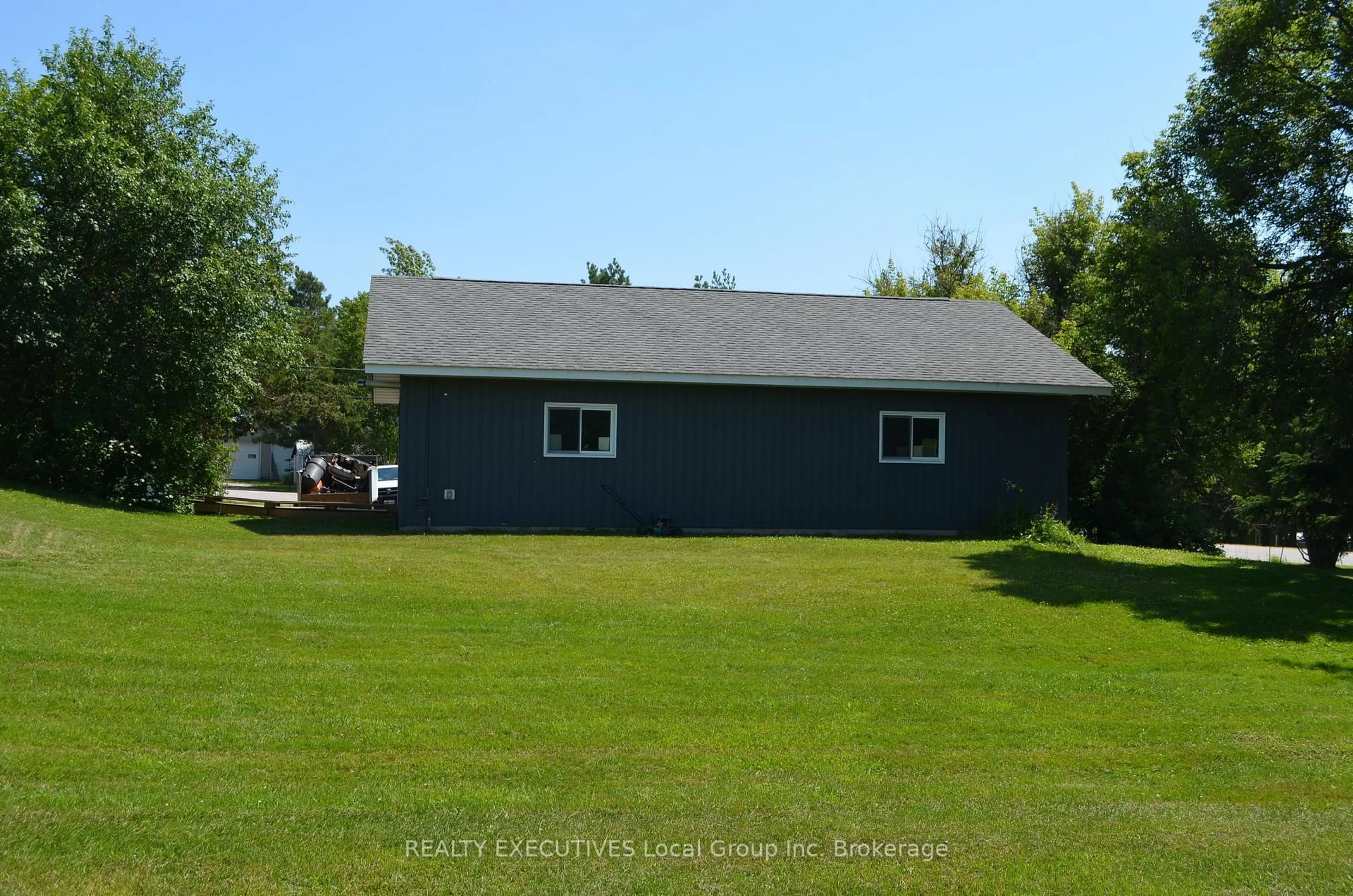 Unknown for 98 Memorial Park Dr, Powassan Ontario P0H 1Z0
