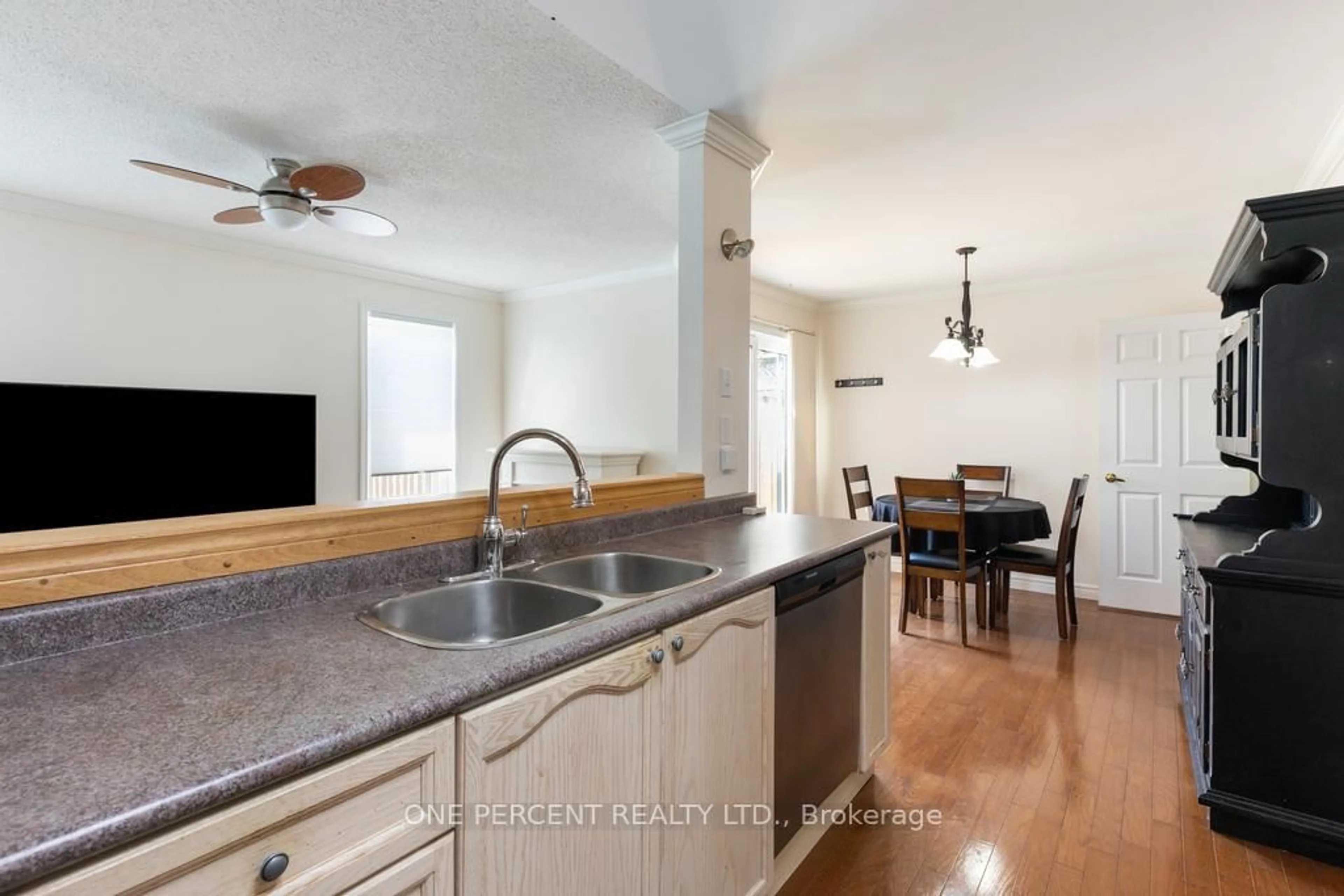 Open concept kitchen, unknown for 1389 HANCOX Crt, Peterborough West Ontario K9K 2M1