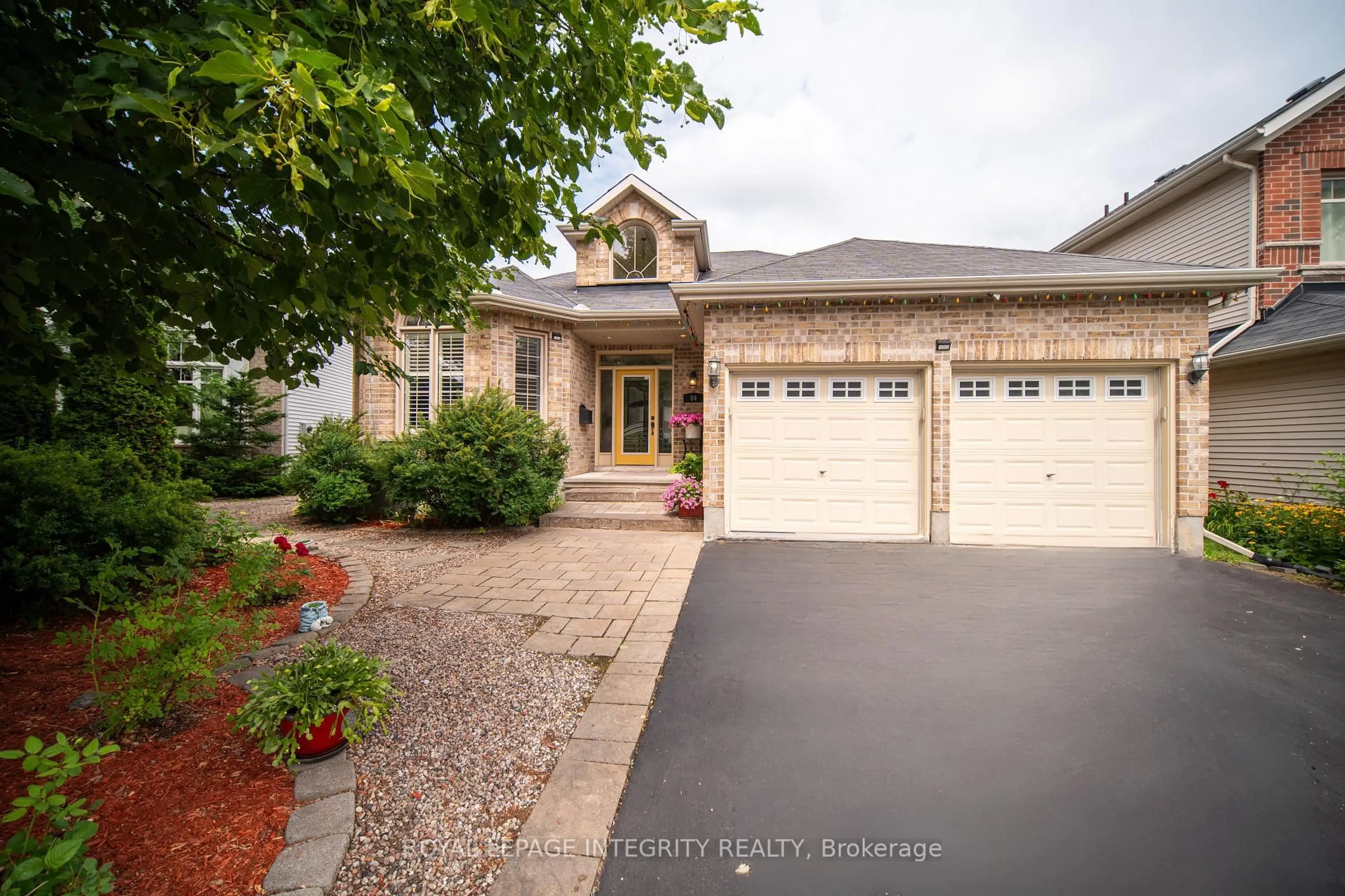 Unknown for 84 AKENHEAD Cres, Ottawa Ontario K2T 0B3