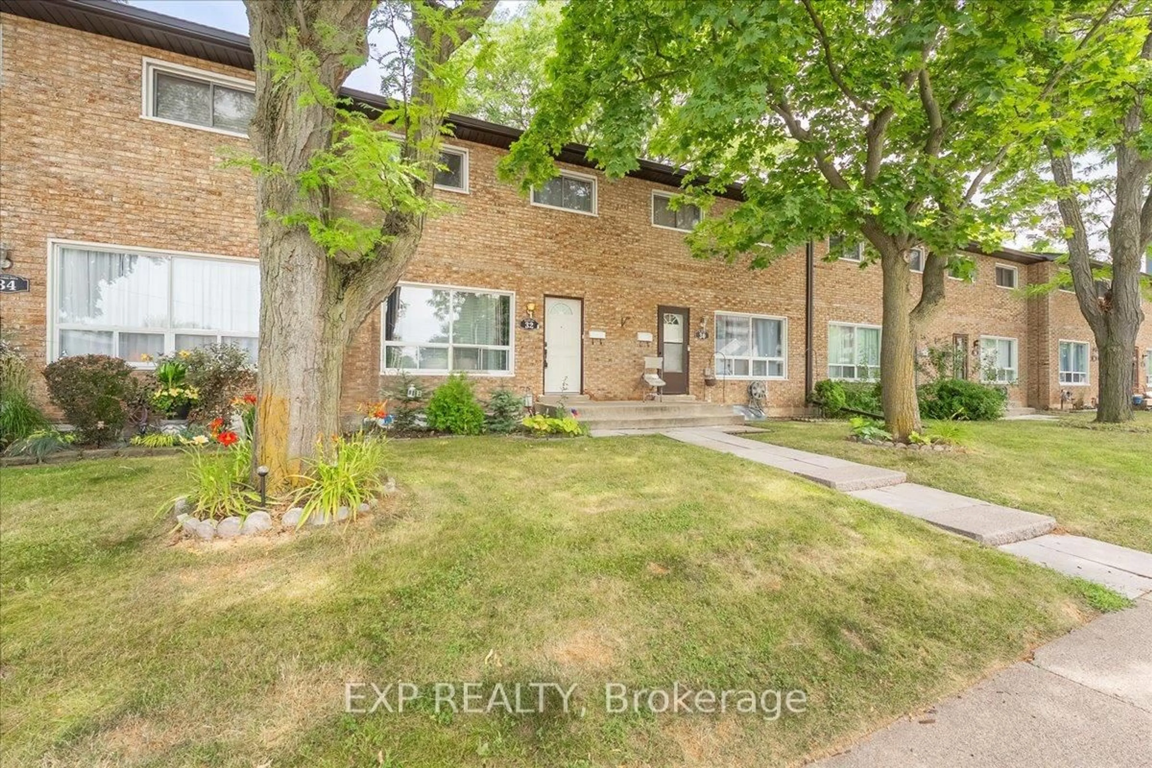 Unknown for 32 Riverdale Dr, Hamilton Ontario L8E 1J8