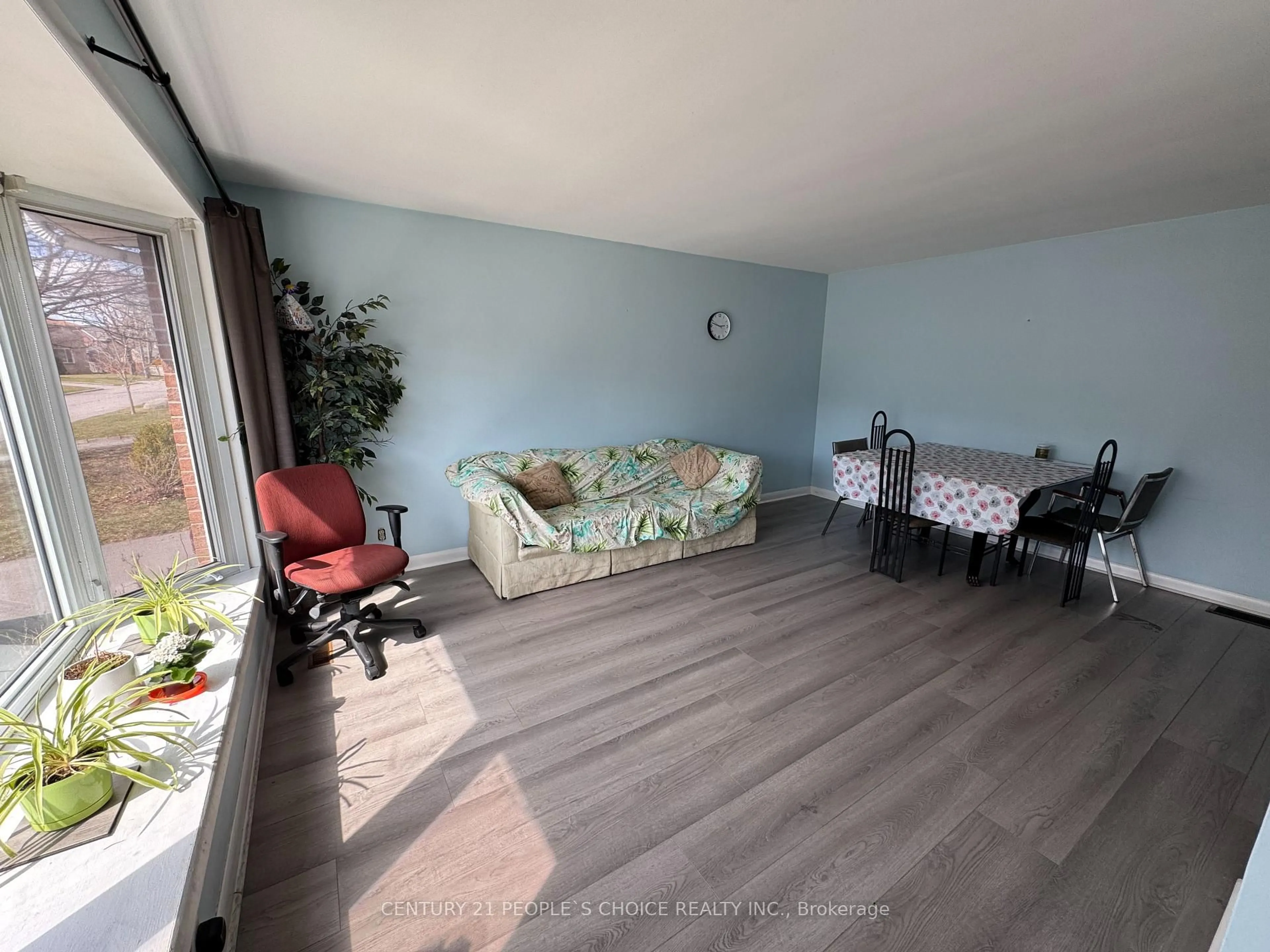 A pic of a room for 57 Sinclair St, Belleville Ontario K8P 3S7