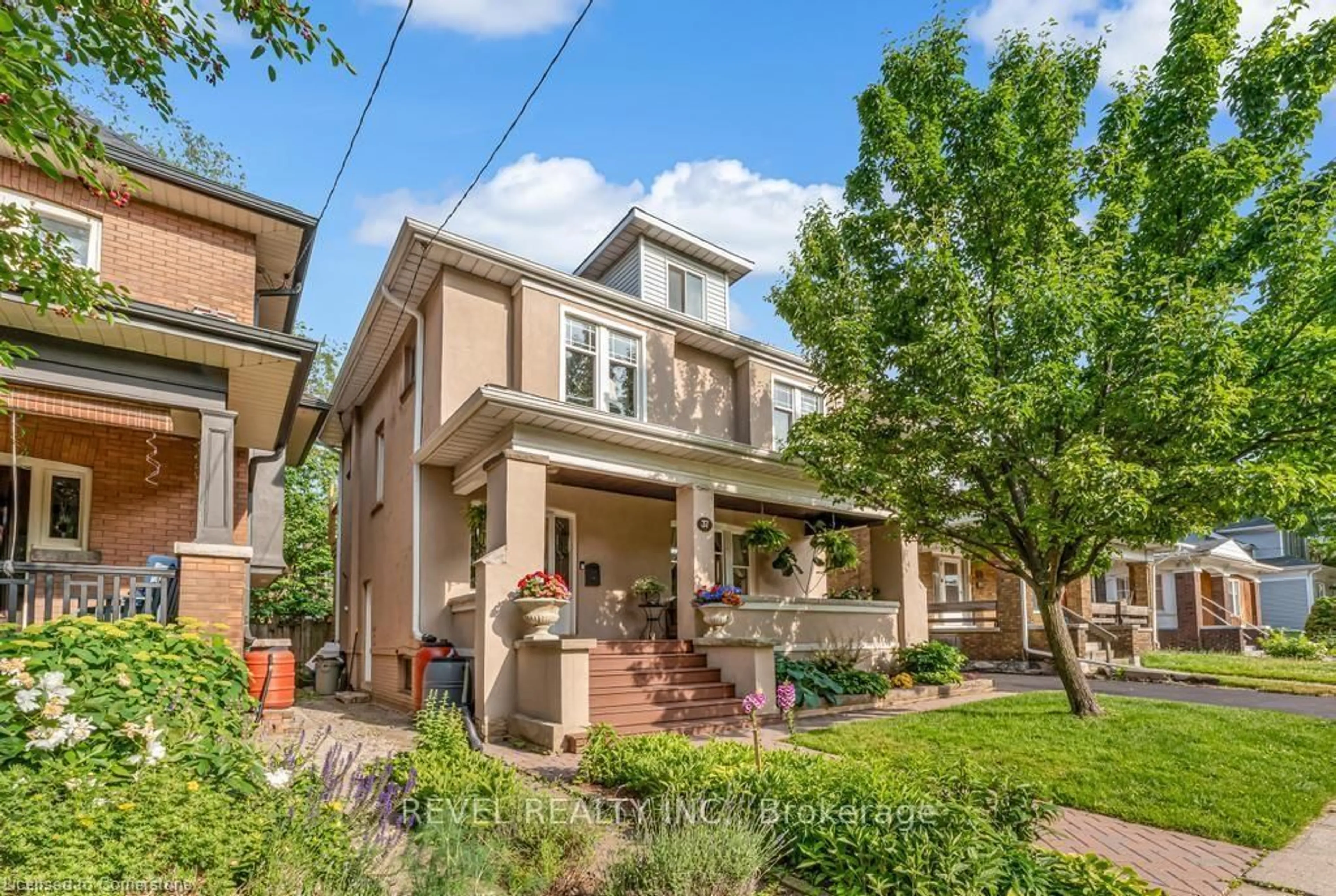 Home with brick exterior material, street for 37 Burris St, Hamilton Ontario L8M 2J1