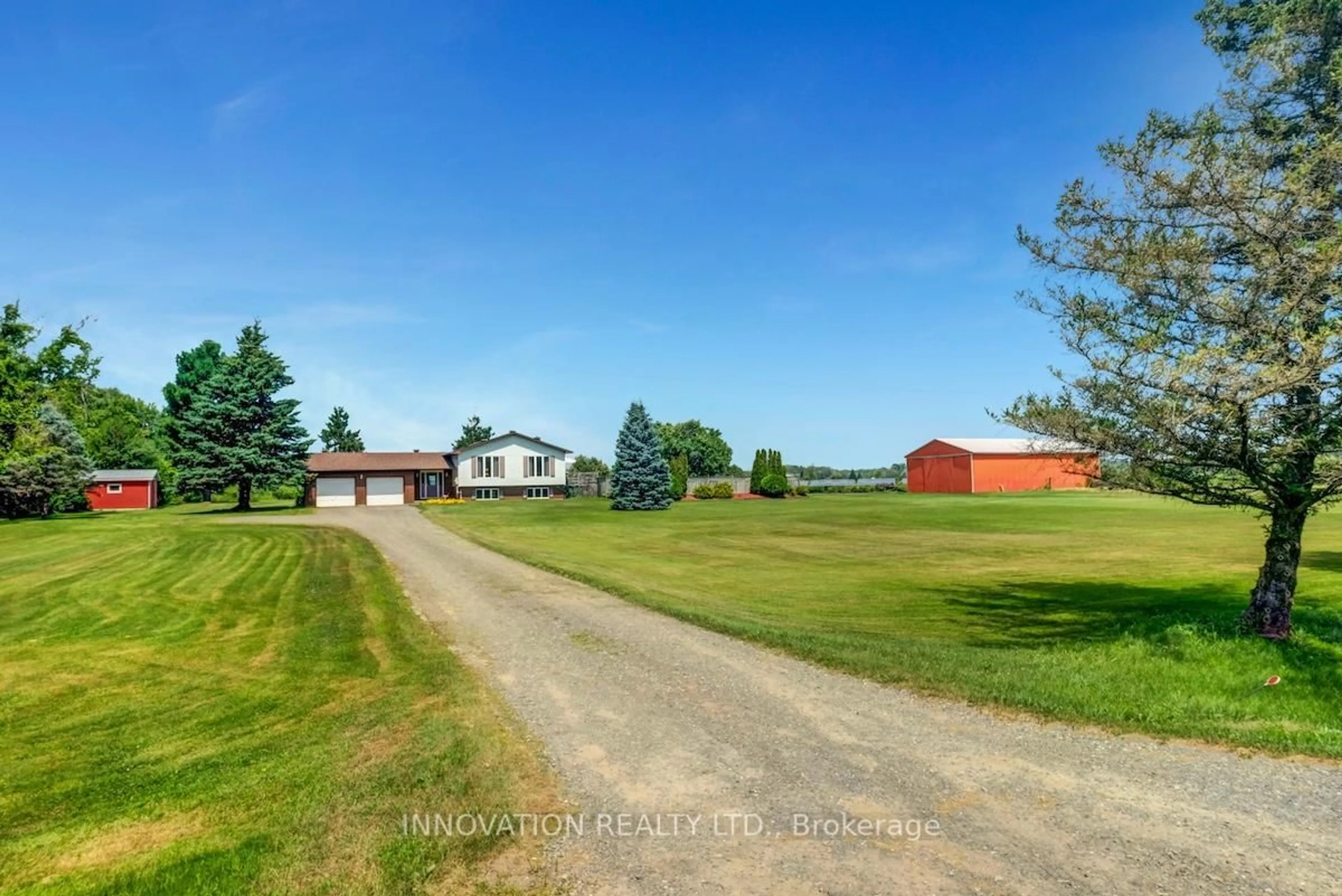 A pic from outside/outdoor area/front of a property/back of a property/a pic from drone, unknown for 1565 Lindsay Rd, North Grenville Ontario K0G 1S0