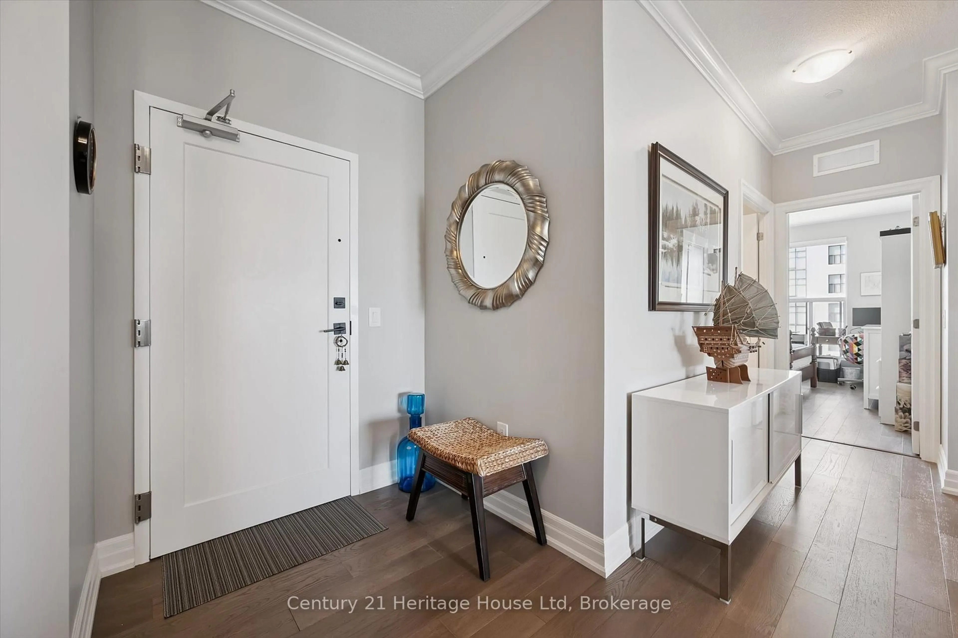 Indoor entryway for 1880 Gordon St #705, Guelph Ontario N1L 0P5
