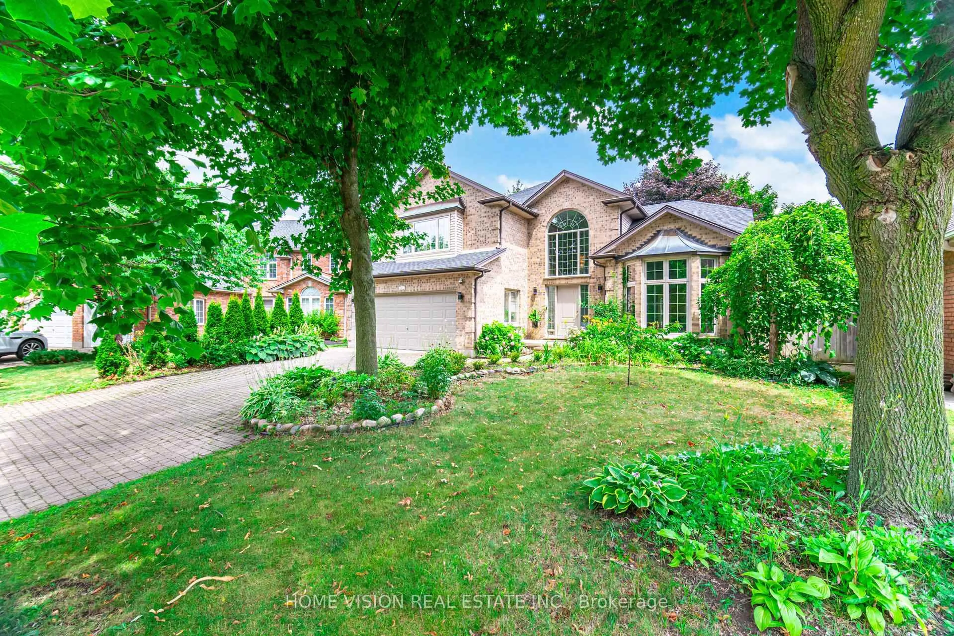 Unknown for 14 Wintergarden Rd, London East Ontario N5Y 5M2