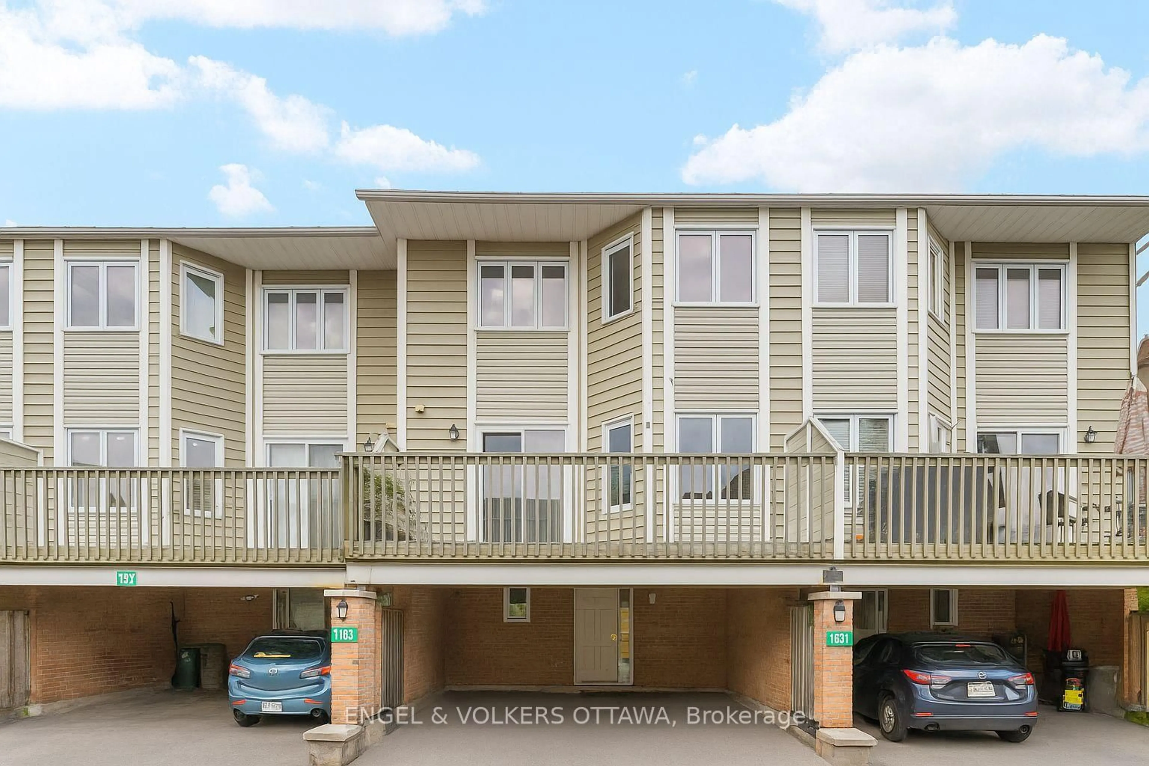 Unknown for 1129 Chimney Hill Way, Ottawa Ontario K1J 8Z7