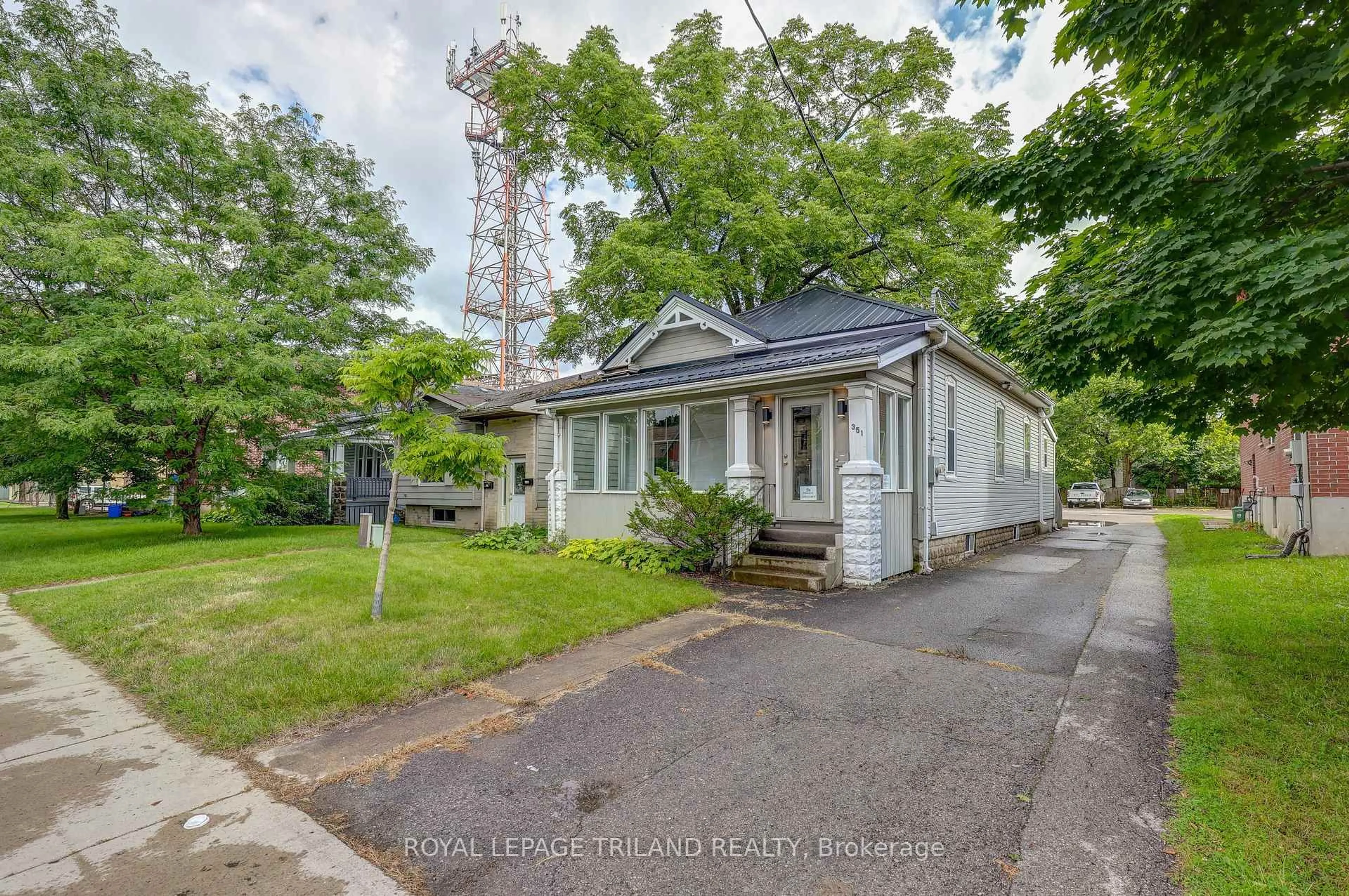 Unknown for 351 Oxford St, London East Ontario N6A 1V6