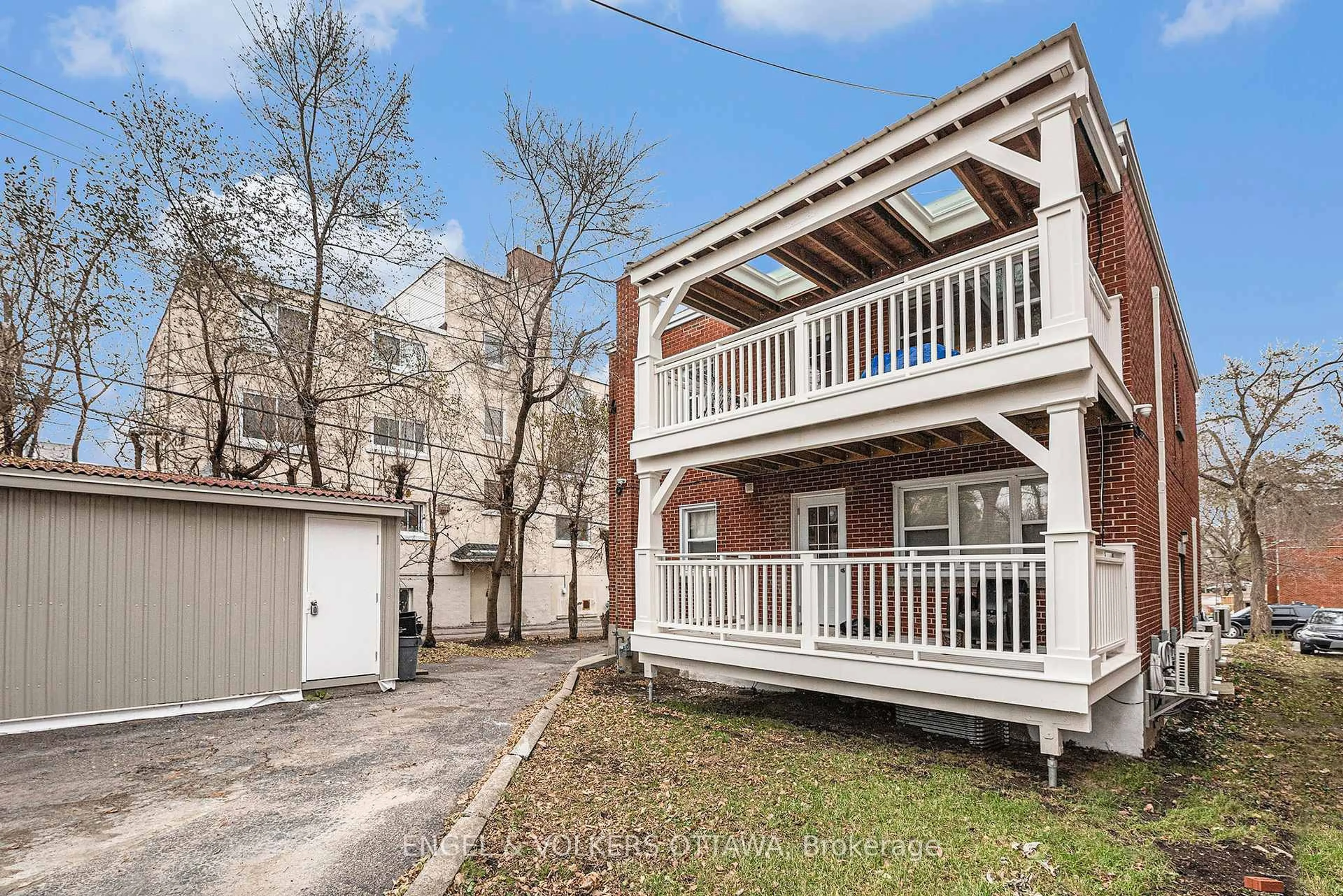 Unknown for 340 Lacasse Ave, Ottawa Ontario K1L 7A9