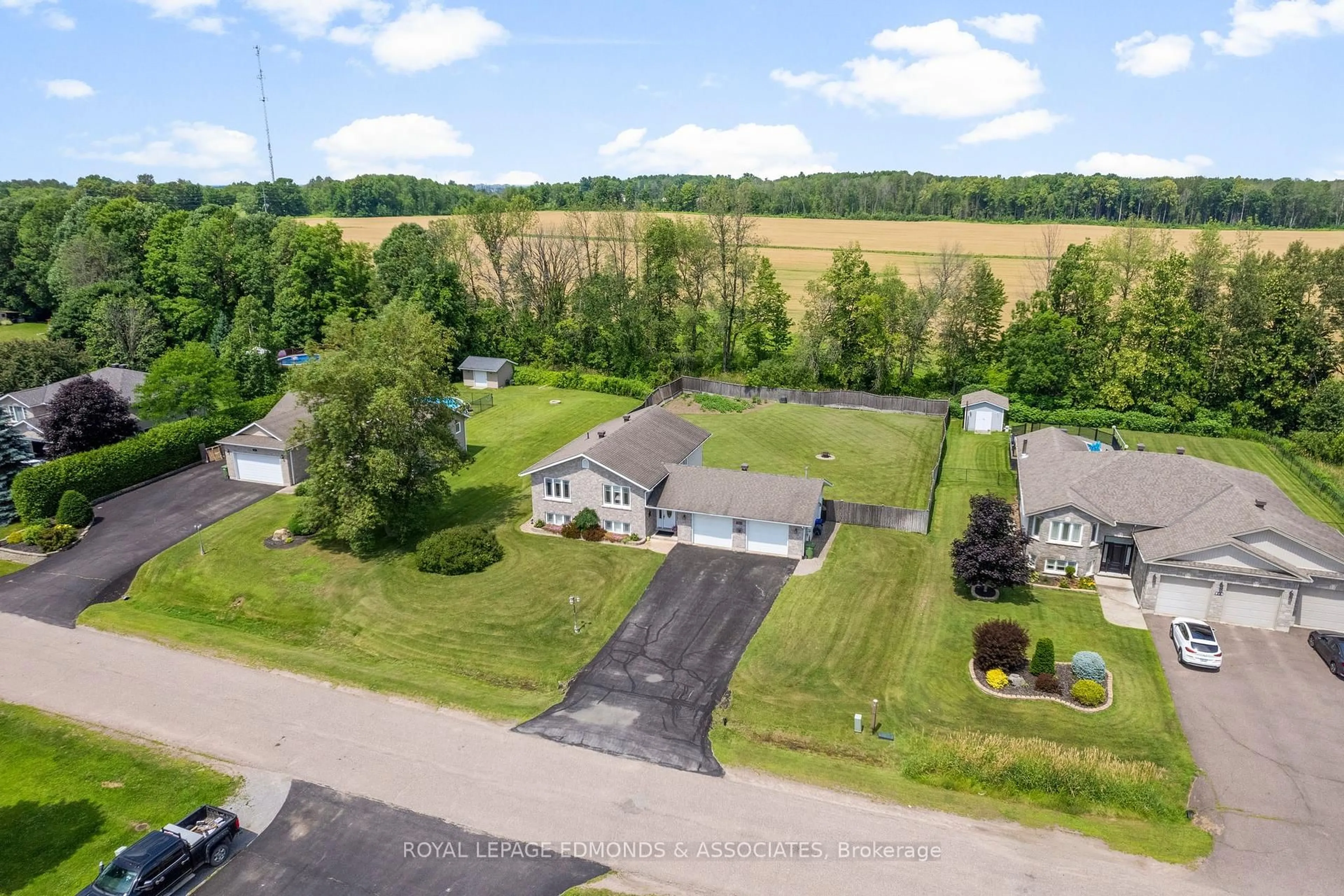 A pic from outside/outdoor area/front of a property/back of a property/a pic from drone, unknown for 220 Bardis Dr, Pembroke Ontario K8B 1C1