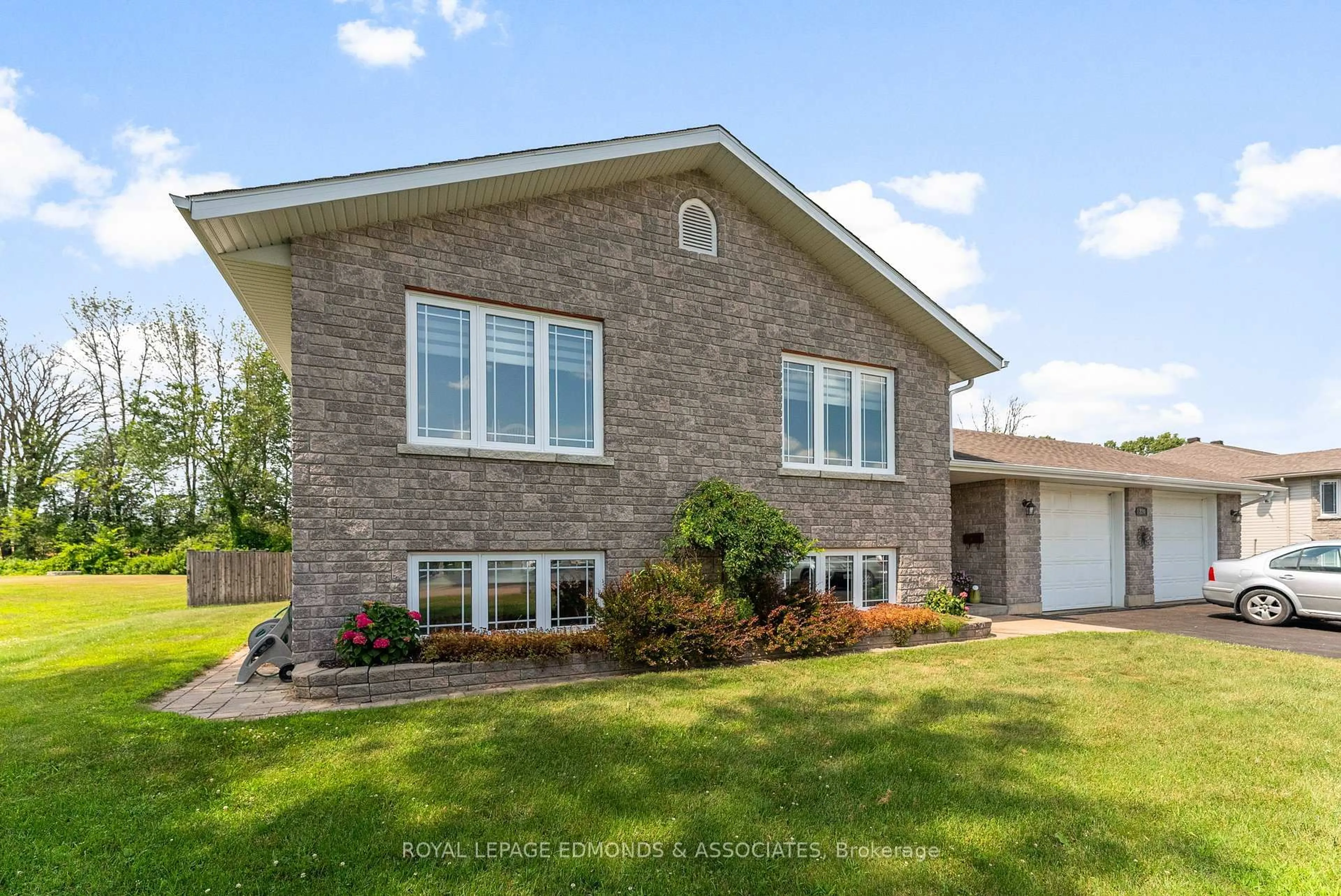 Home with brick exterior material, unknown for 220 Bardis Dr, Pembroke Ontario K8B 1C1