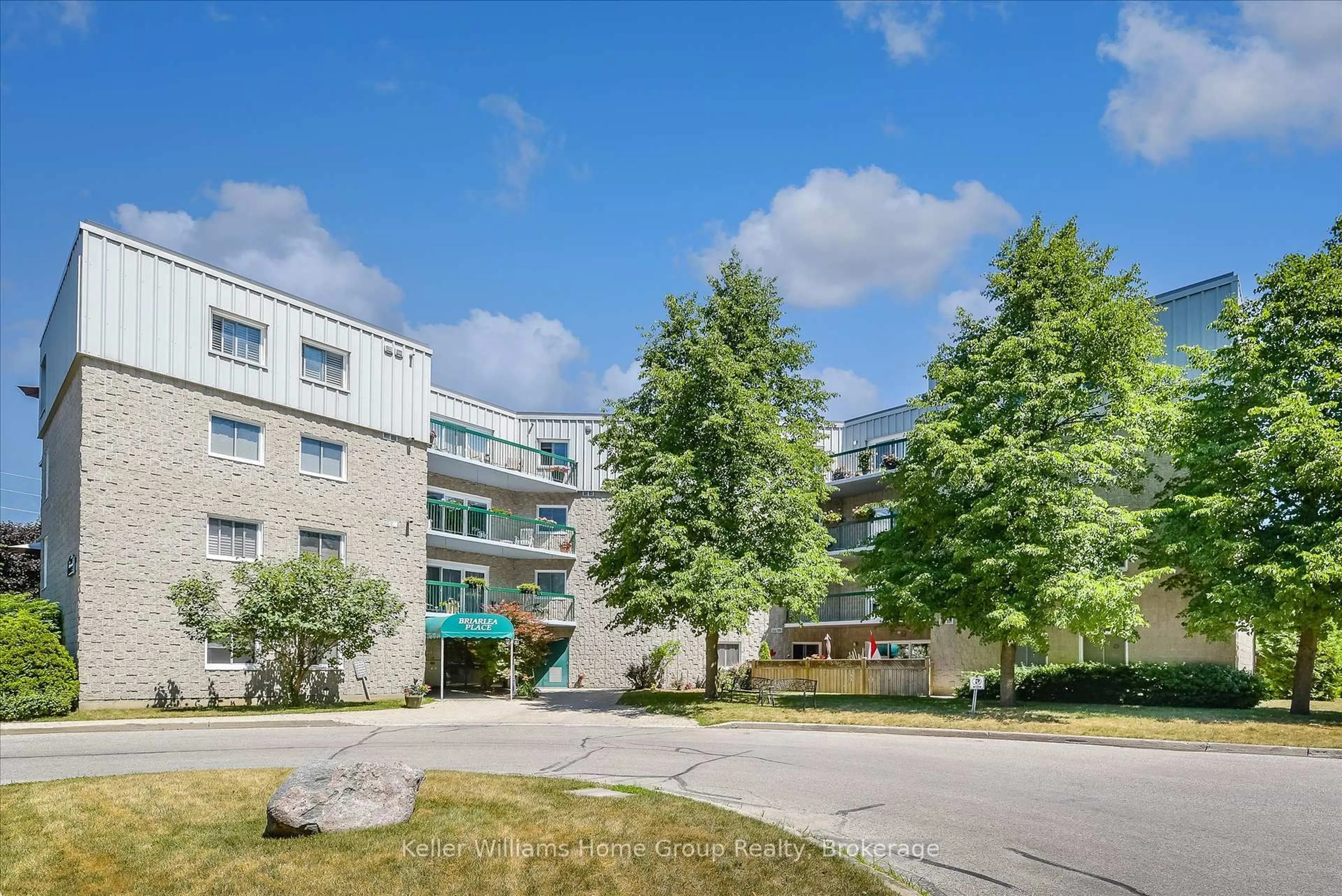 Patio, building for 200 River St #104, Centre Wellington Ontario N1M 3H8