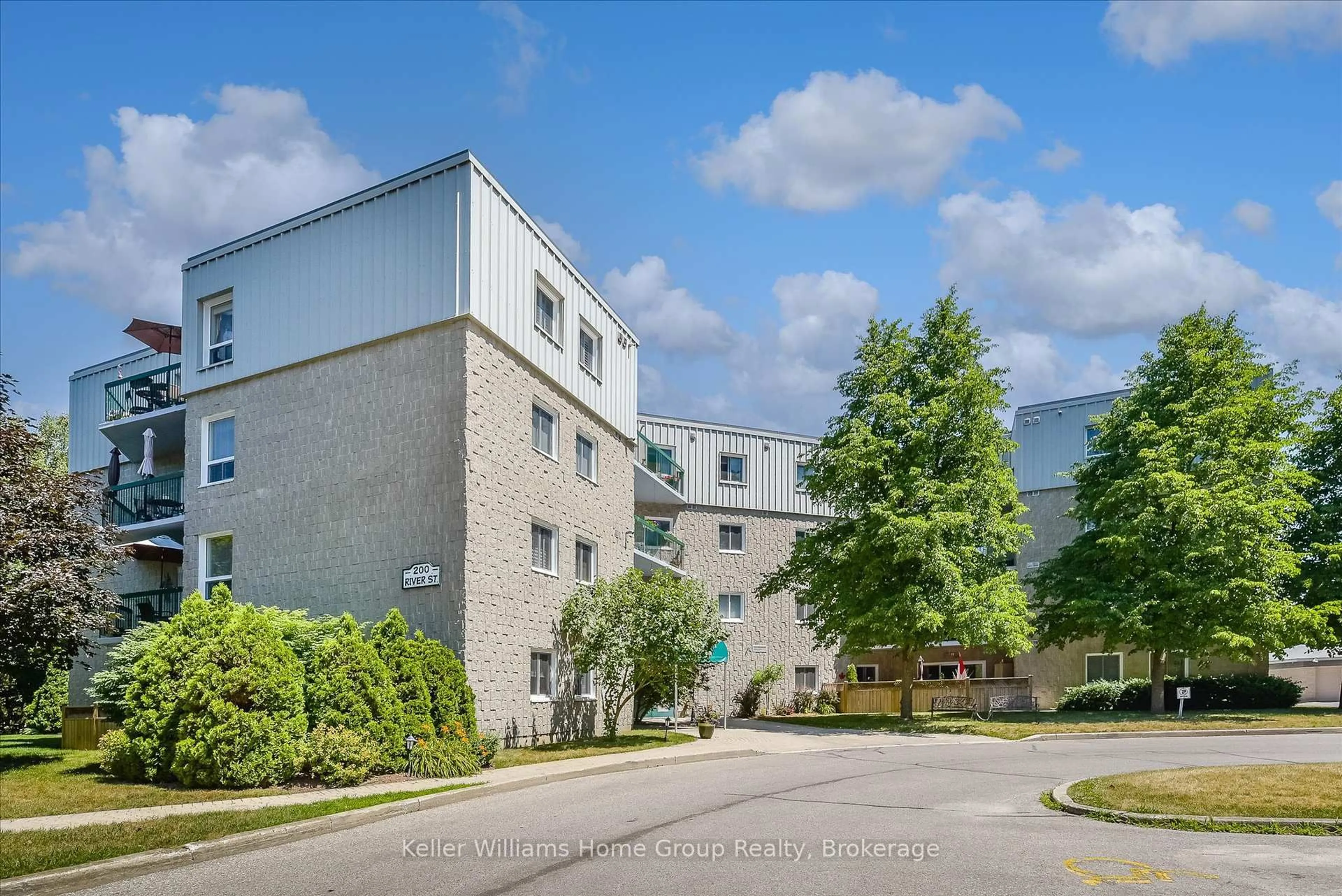 Patio, building for 200 River St #104, Centre Wellington Ontario N1M 3H8