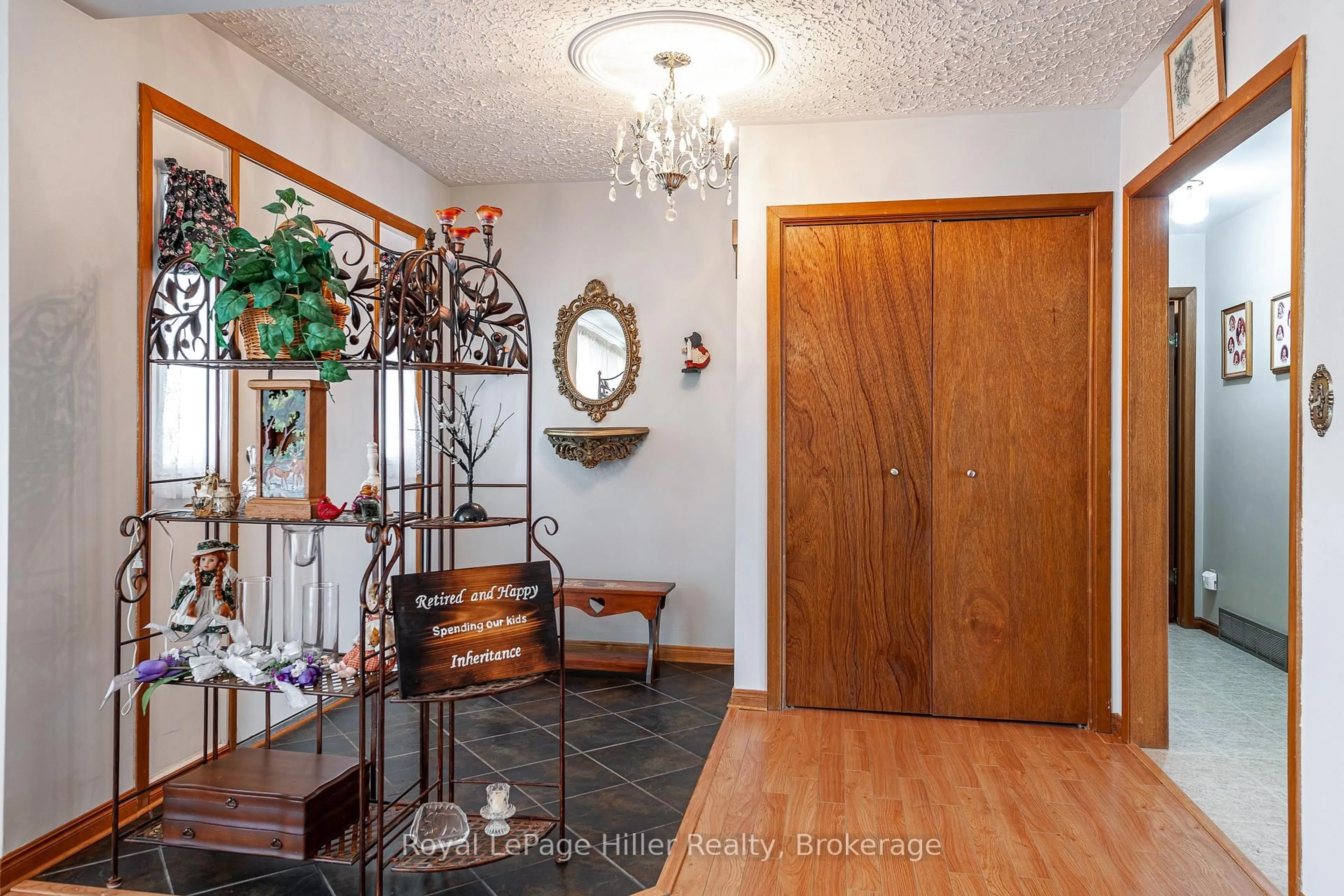 Indoor entryway for 3967 ROAD 111 Rd, Perth East Ontario N5A 6S5