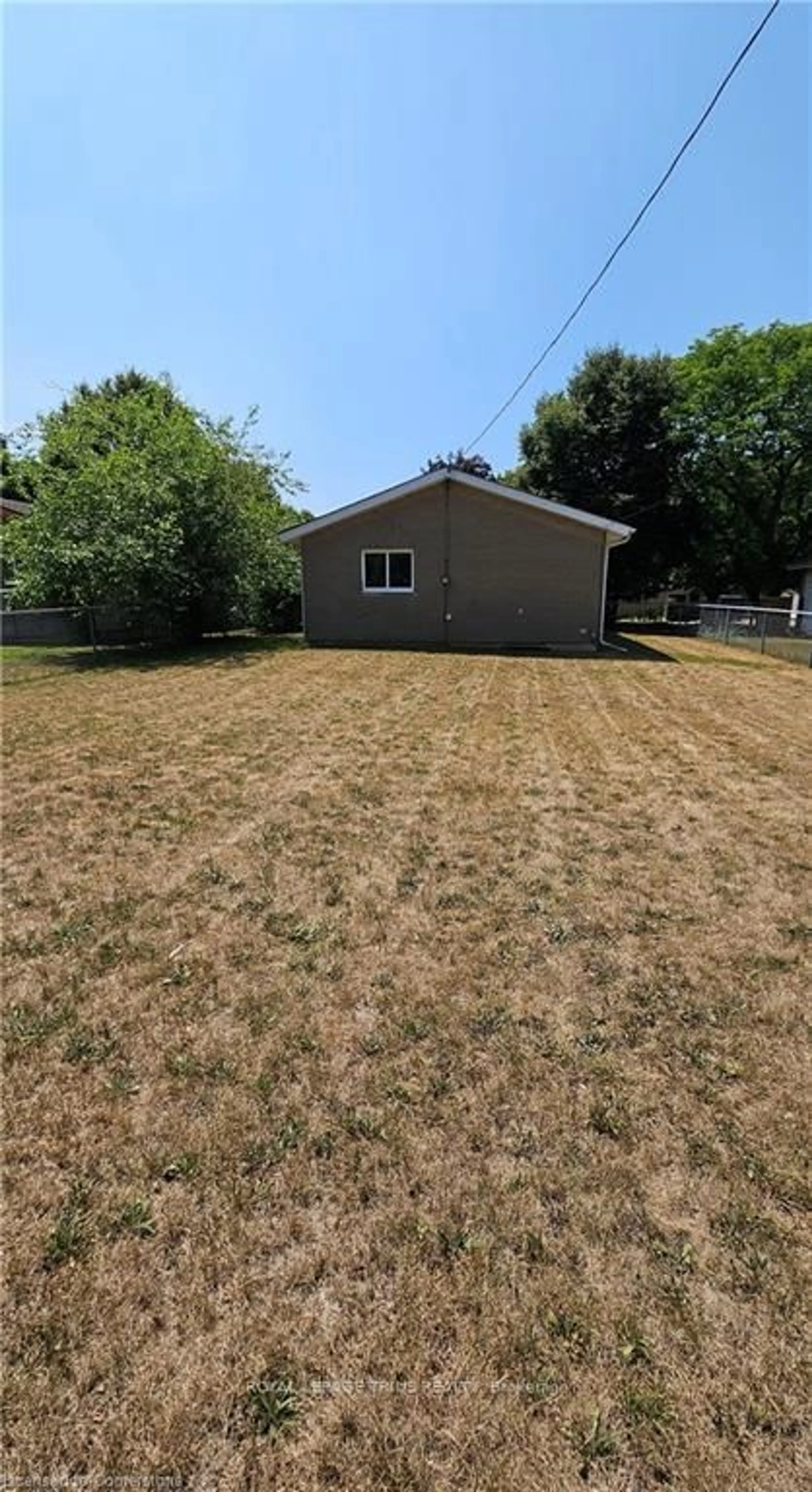 Unknown for 649 Gibralter St, Norfolk Ontario N4B 2H6