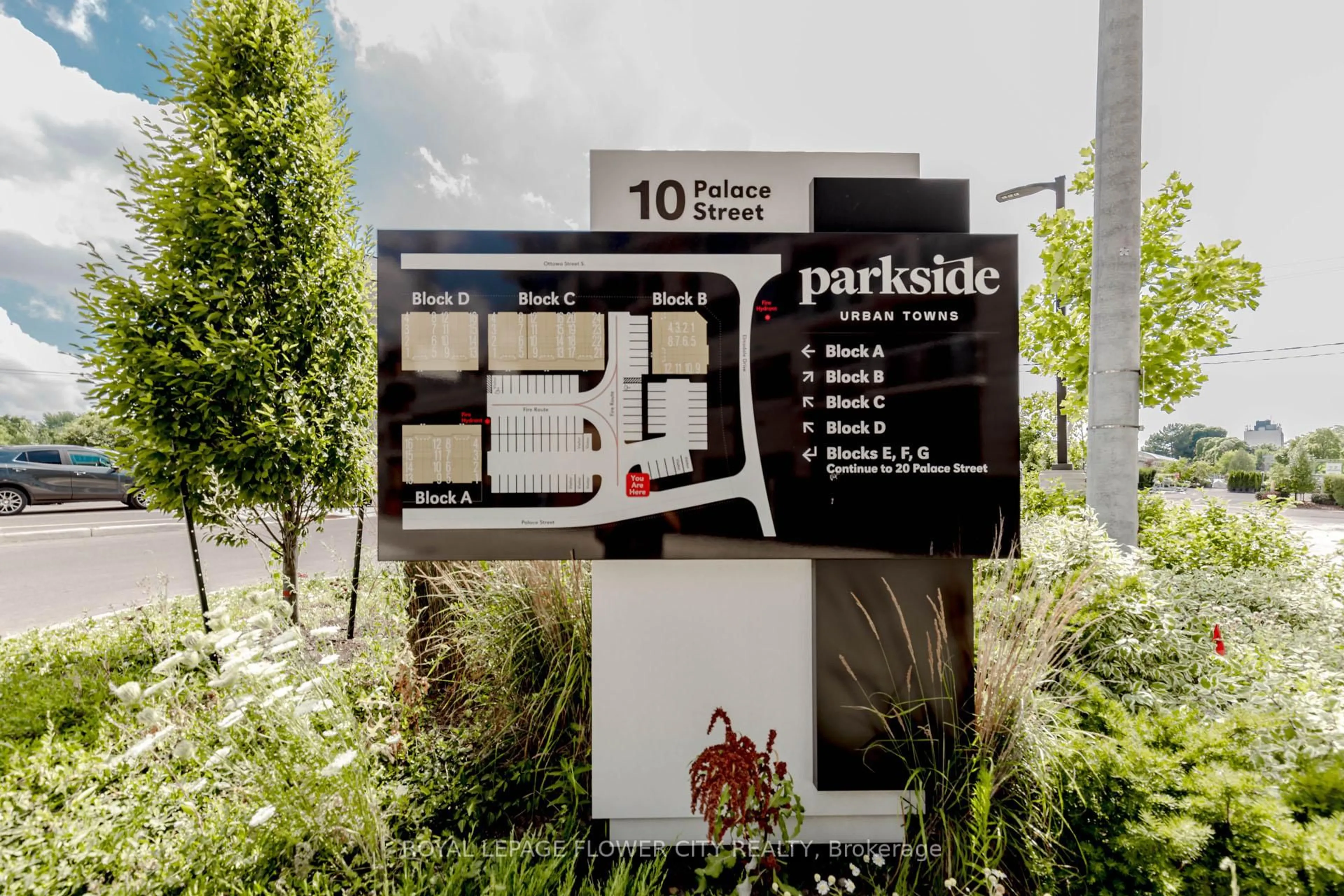 Parking for 10 Palace St #C13, Kitchener Ontario N2E 0J3