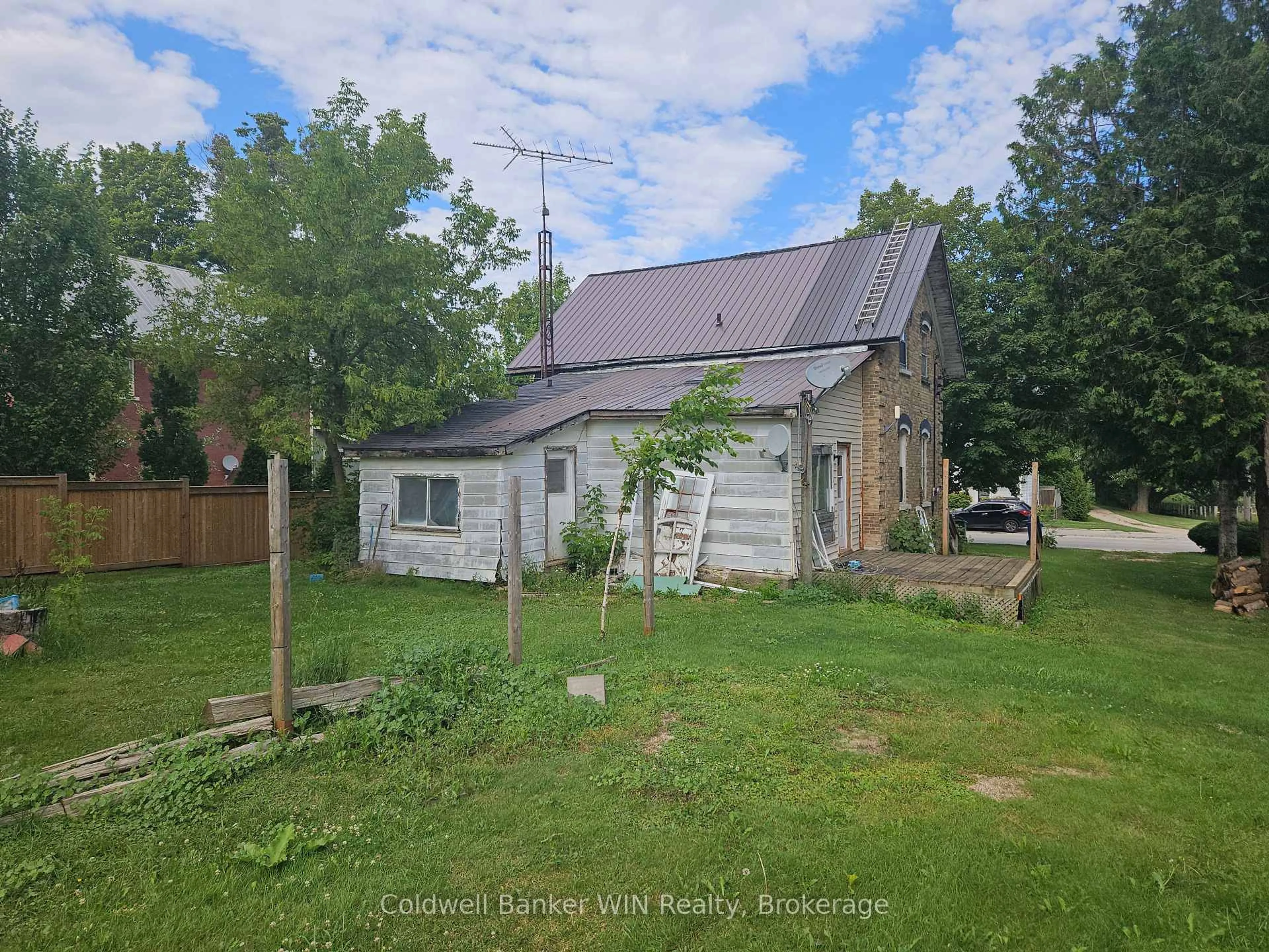 A pic from outside/outdoor area/front of a property/back of a property/a pic from drone, unknown for 392016 Grey 109 Rd, Southgate Ontario N0G 2A0