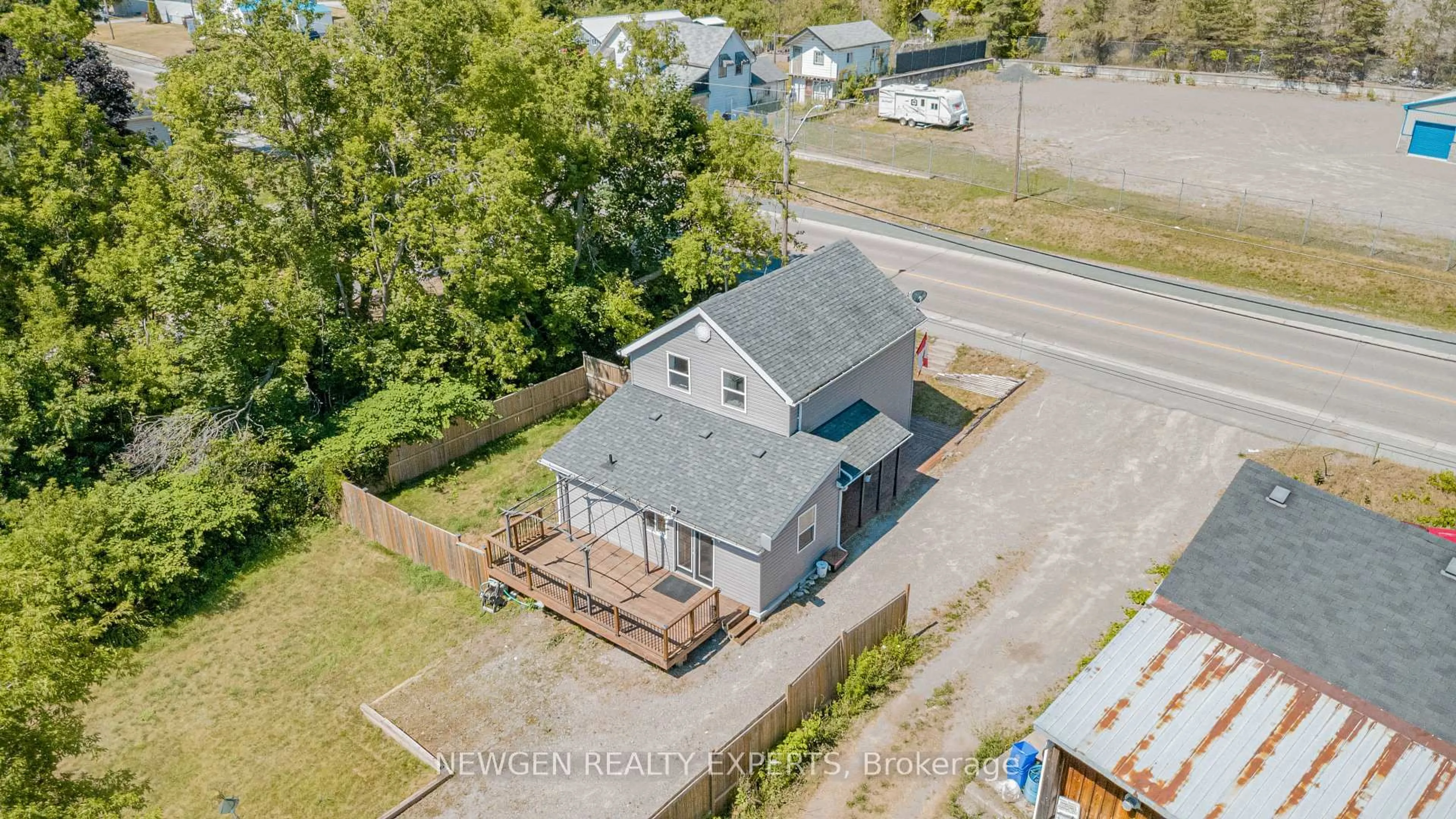 A pic from outside/outdoor area/front of a property/back of a property/a pic from drone, unknown for 4419 Hwy 7 Highway, Asphodel-Norwood Ontario K0L 2V0