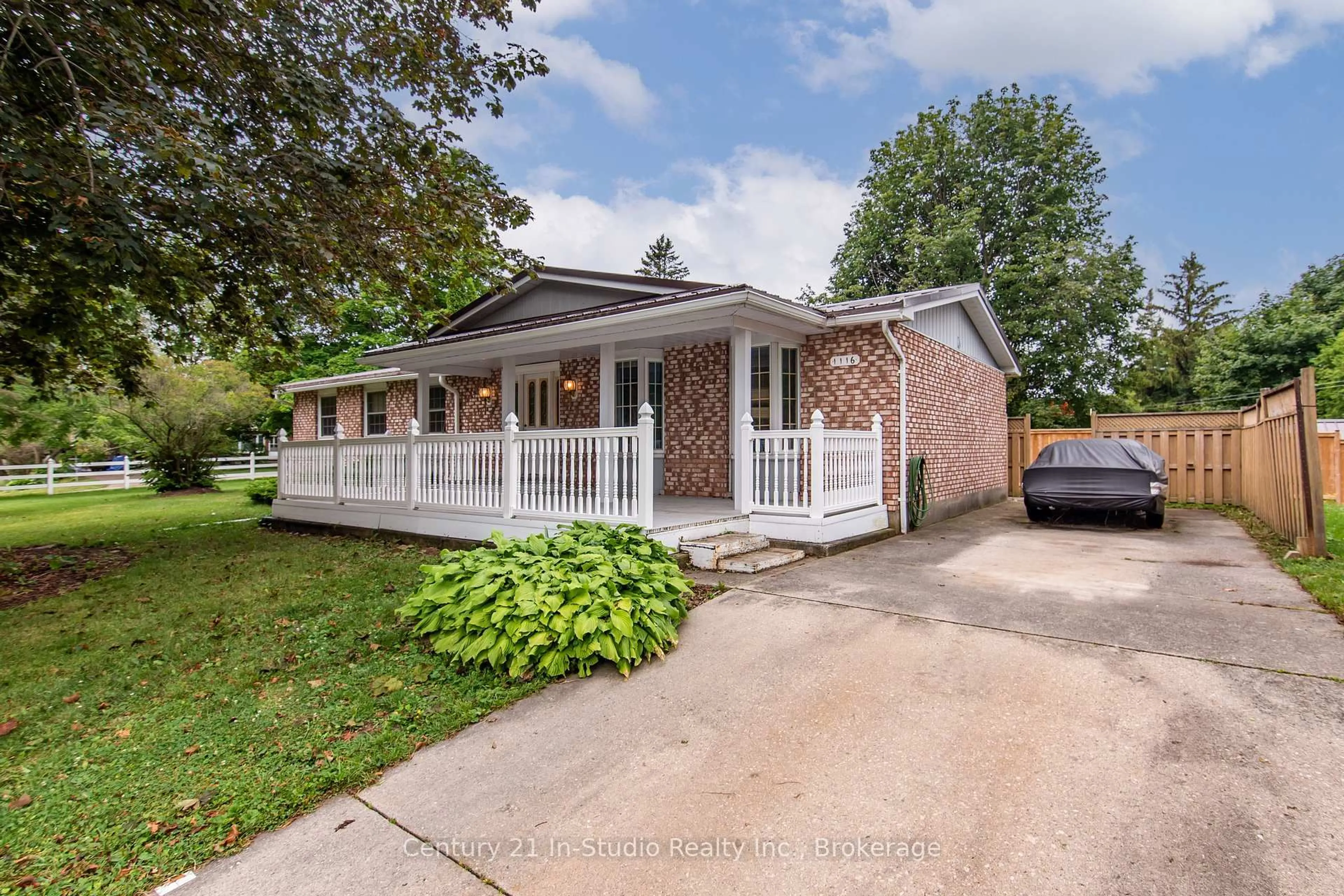 Home with brick exterior material, street for 1116 Milne Dr, Kincardine Ontario N2Z 1X4