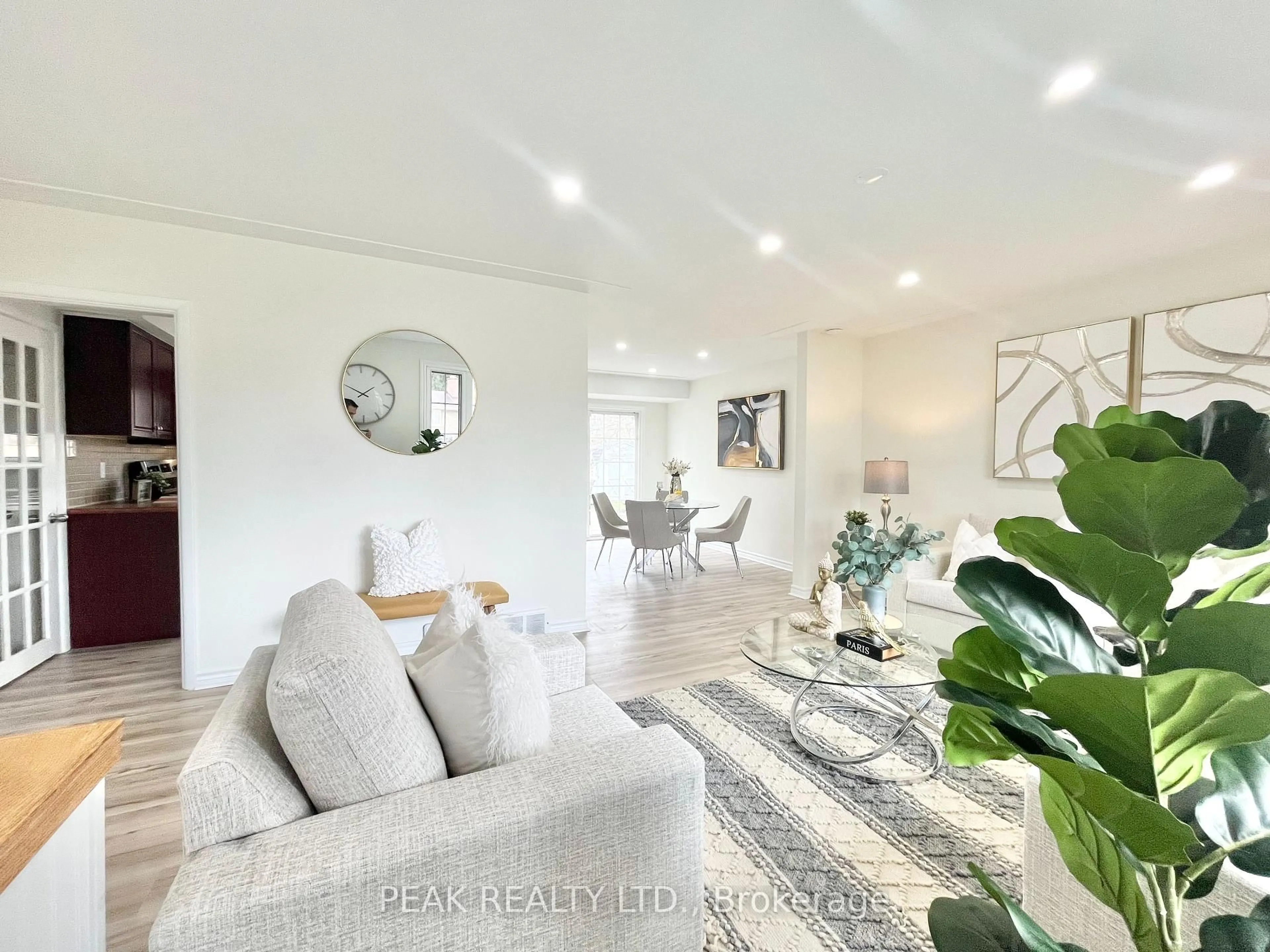Living room with furniture, unknown for 497 Regal Dr, London East Ontario N5Y 1K1