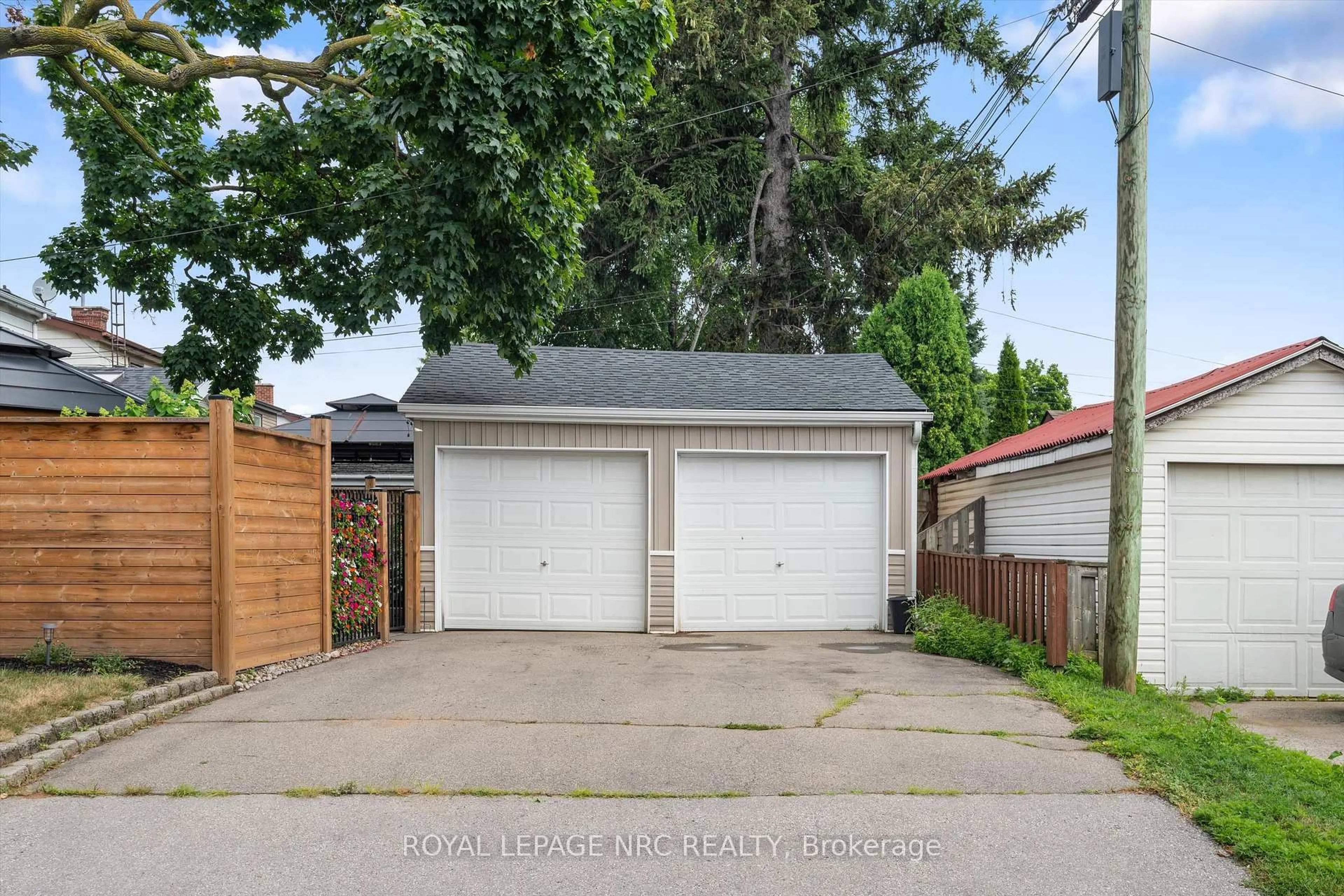 Unknown for 107 Wexford Ave, Hamilton Ontario L8K 2N7