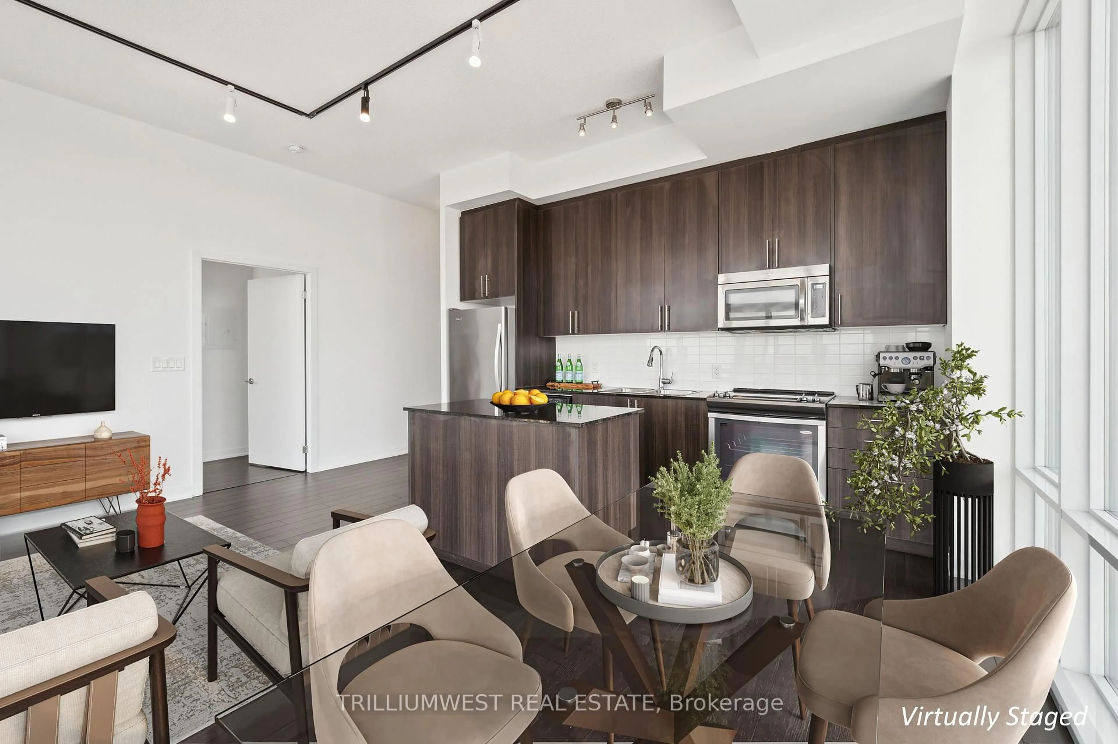 Open concept kitchen, unknown for 85 Duke St #1702, Kitchener Ontario N2H 0B7