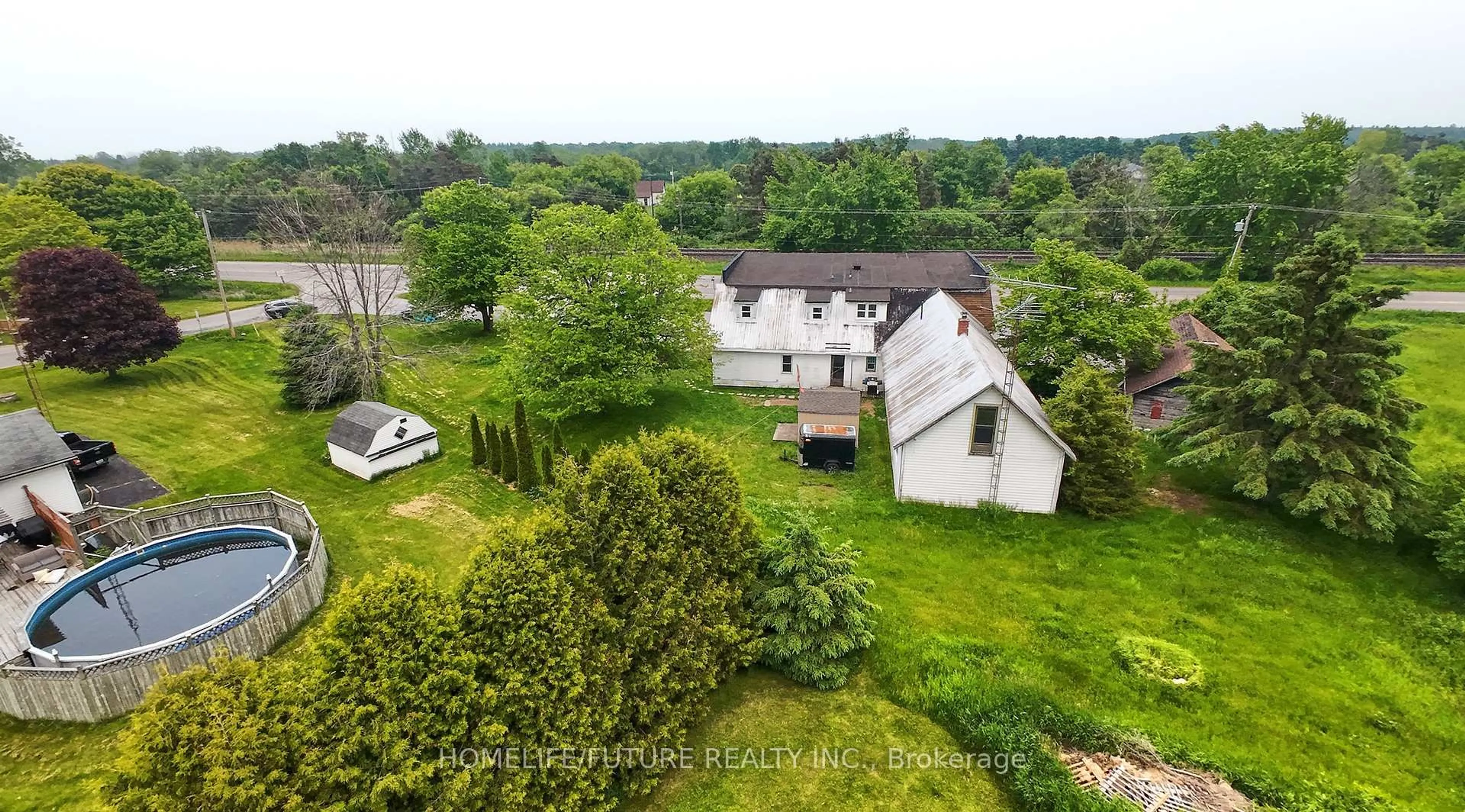 A pic from outside/outdoor area/front of a property/back of a property/a pic from drone, building for 15946 County Road 2, Brighton Ontario K0K 1H0