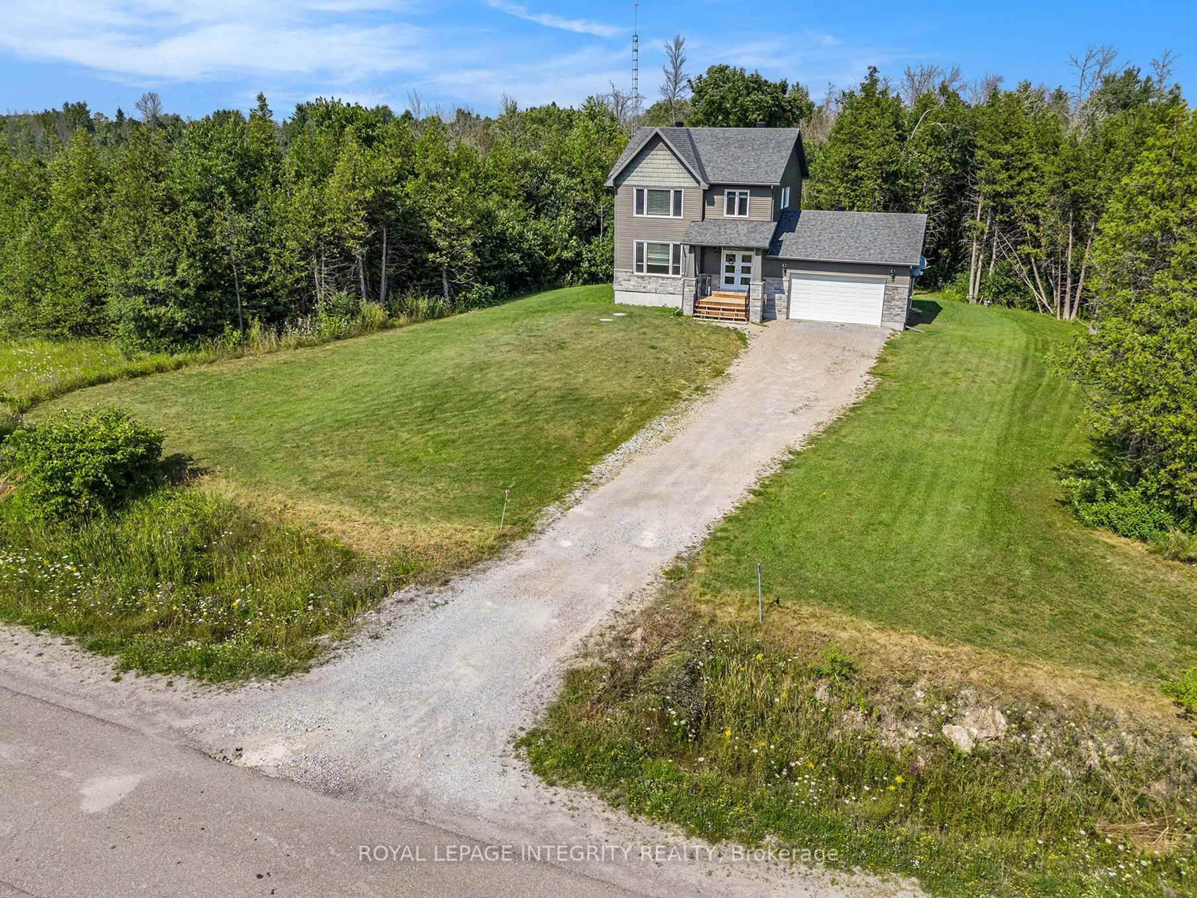 A pic from outside/outdoor area/front of a property/back of a property/a pic from drone, street for 922 Leslie Crain Dr, Perth Ontario K7H 3C3