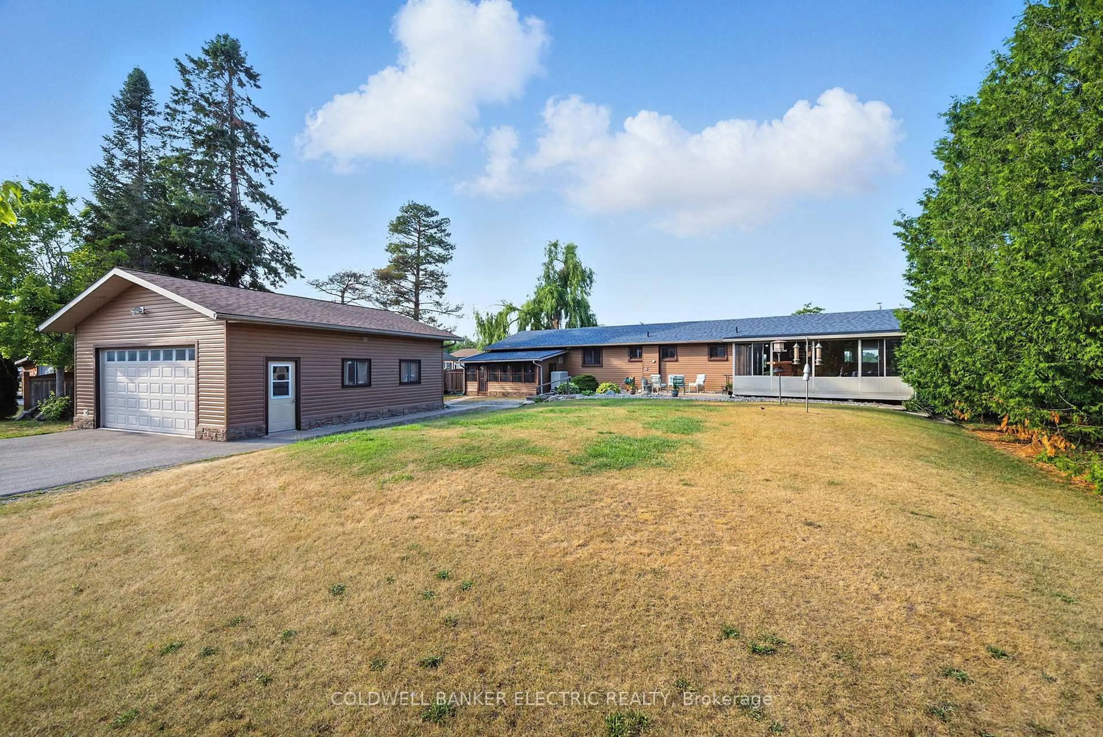 A pic from outside/outdoor area/front of a property/back of a property/a pic from drone, unknown for 63 South Bayou Rd, Kawartha Lakes Ontario K0M 1N0