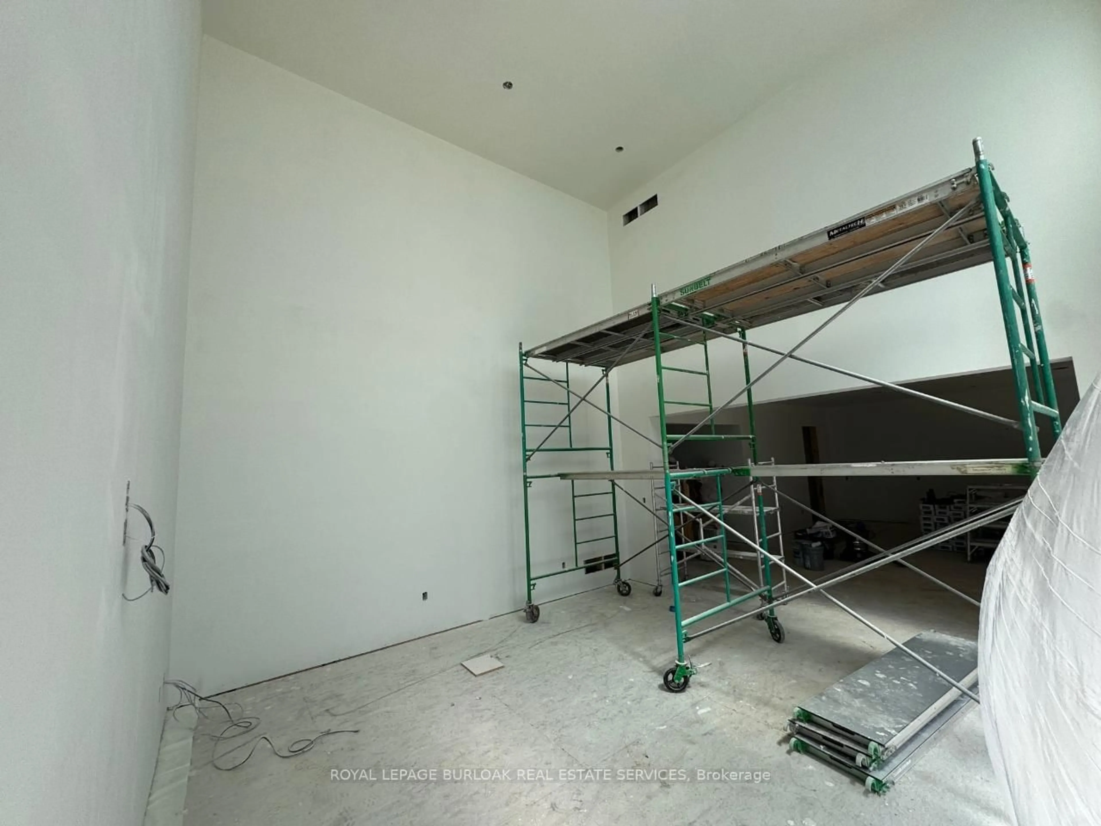 A pic of a room for 5 West Harris Rd, Brant Ontario N3T 5L4