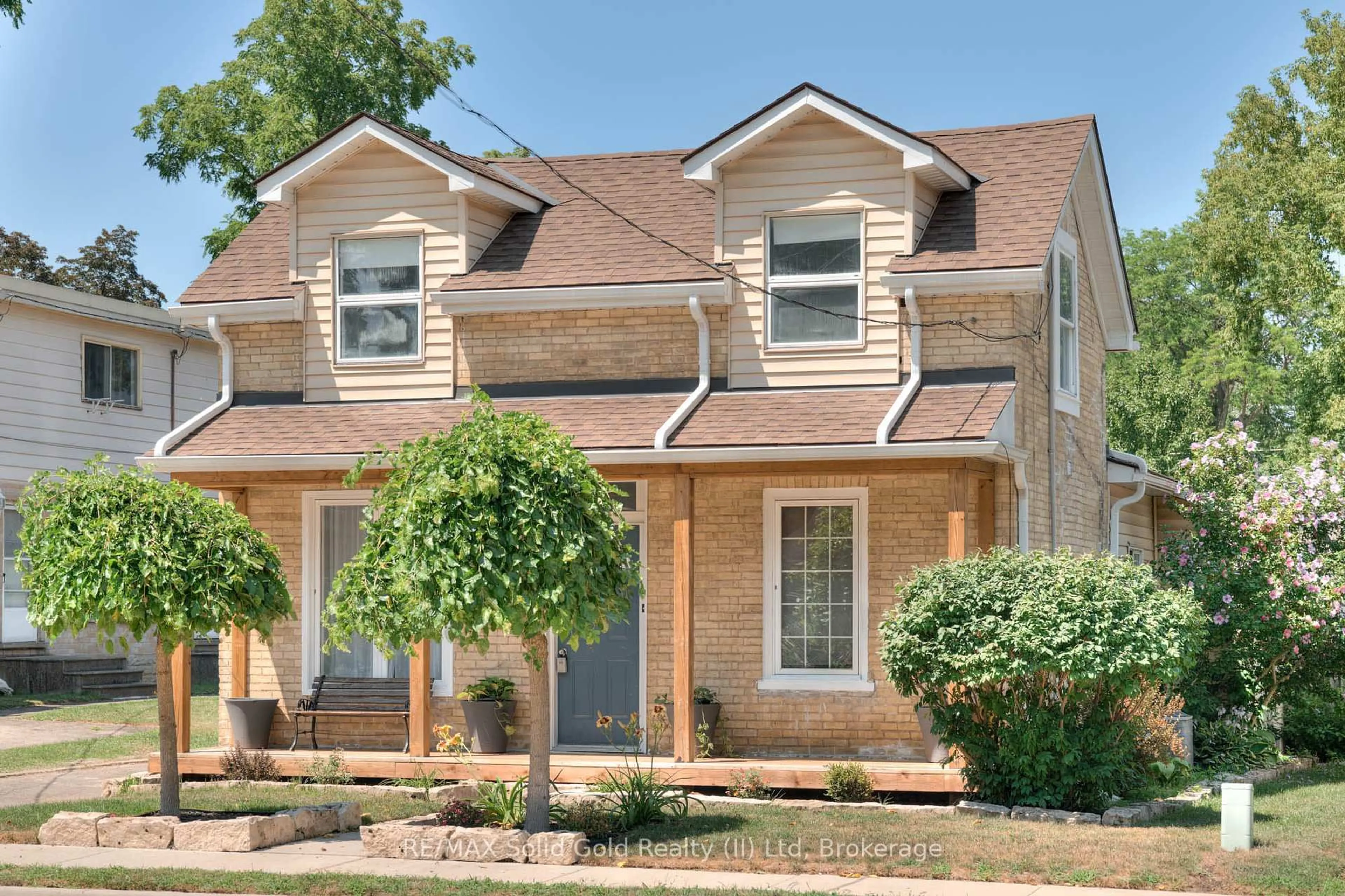 Home with brick exterior material, street for 88 Selkirk St, Cambridge Ontario N1S 1Z4