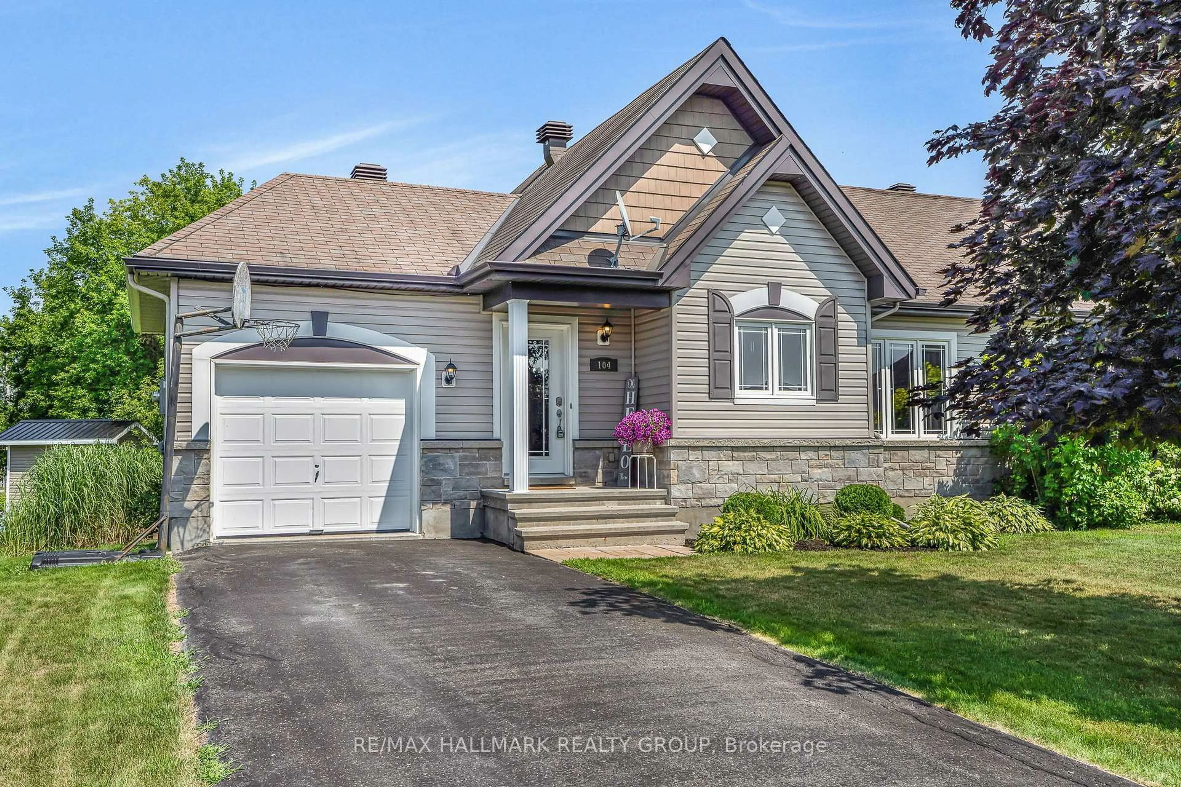 Home with vinyl exterior material, street for 104 CASTEL St, Alfred and Plantagenet Ontario K0A 3K0