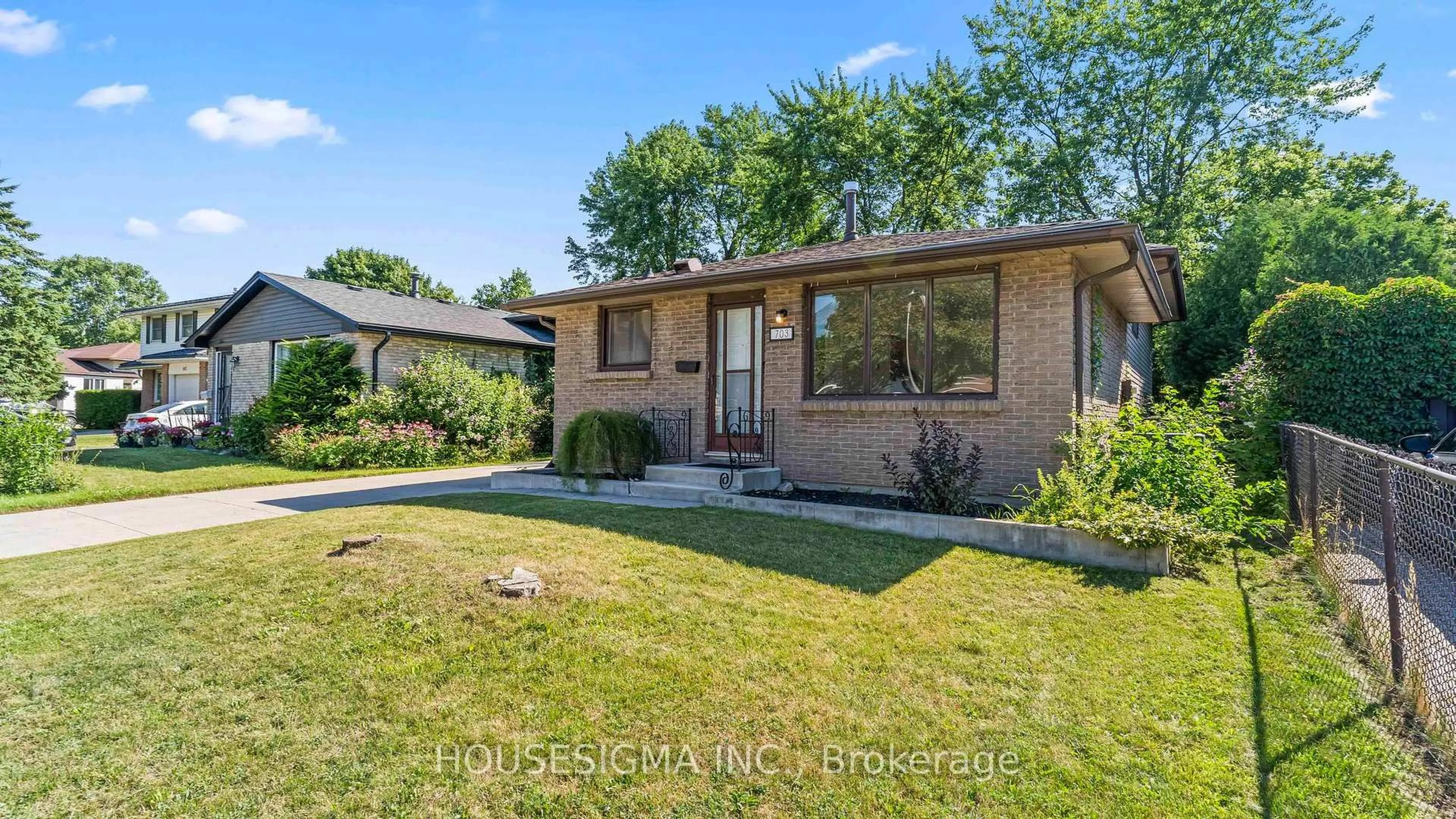 Home with brick exterior material, street for 703 Millbank Dr, London South Ontario N6E 1Y7