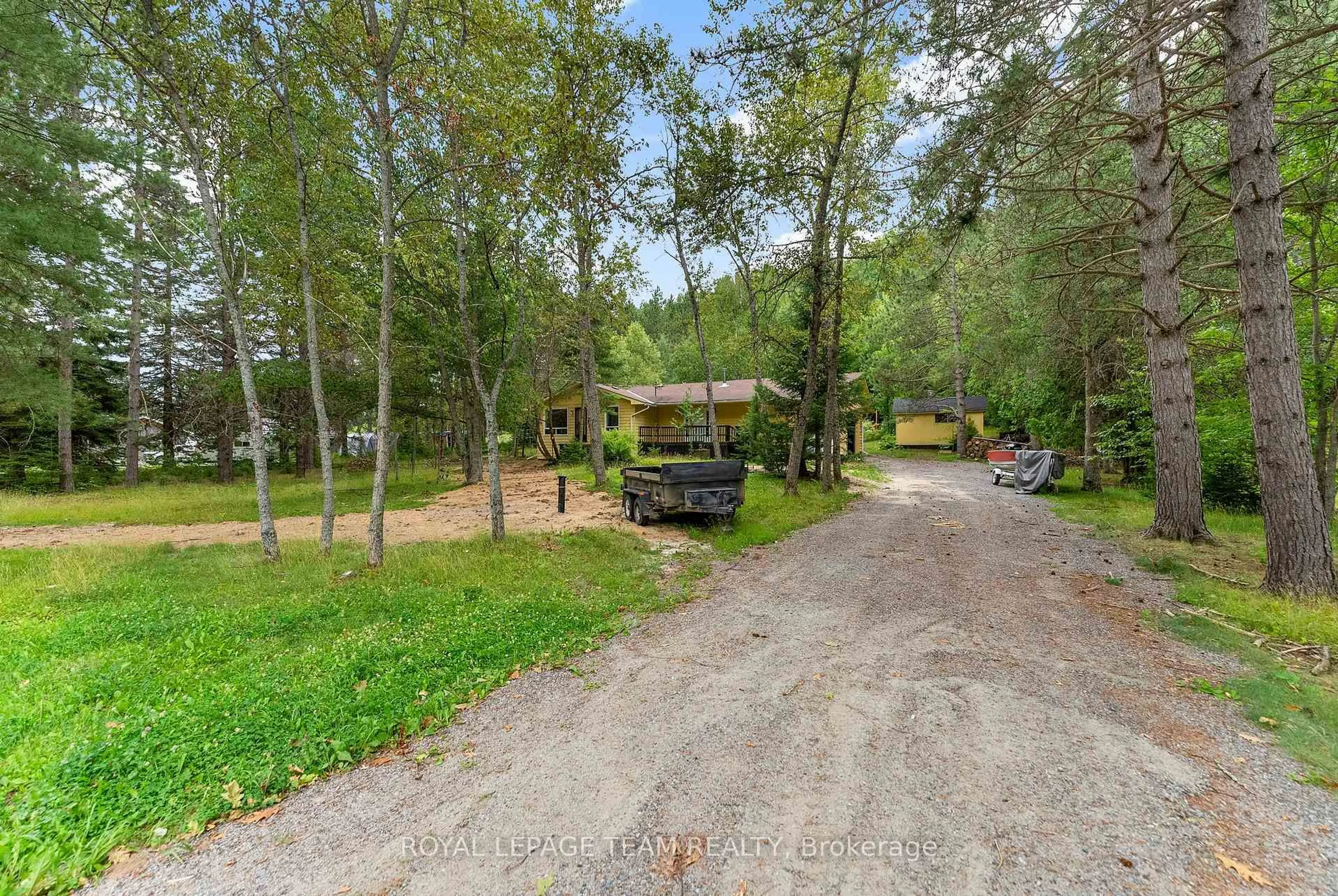 A pic from outside/outdoor area/front of a property/back of a property/a pic from drone, unknown for 4 MURCHISON Rd, South Algonquin Ontario K0J 2C0