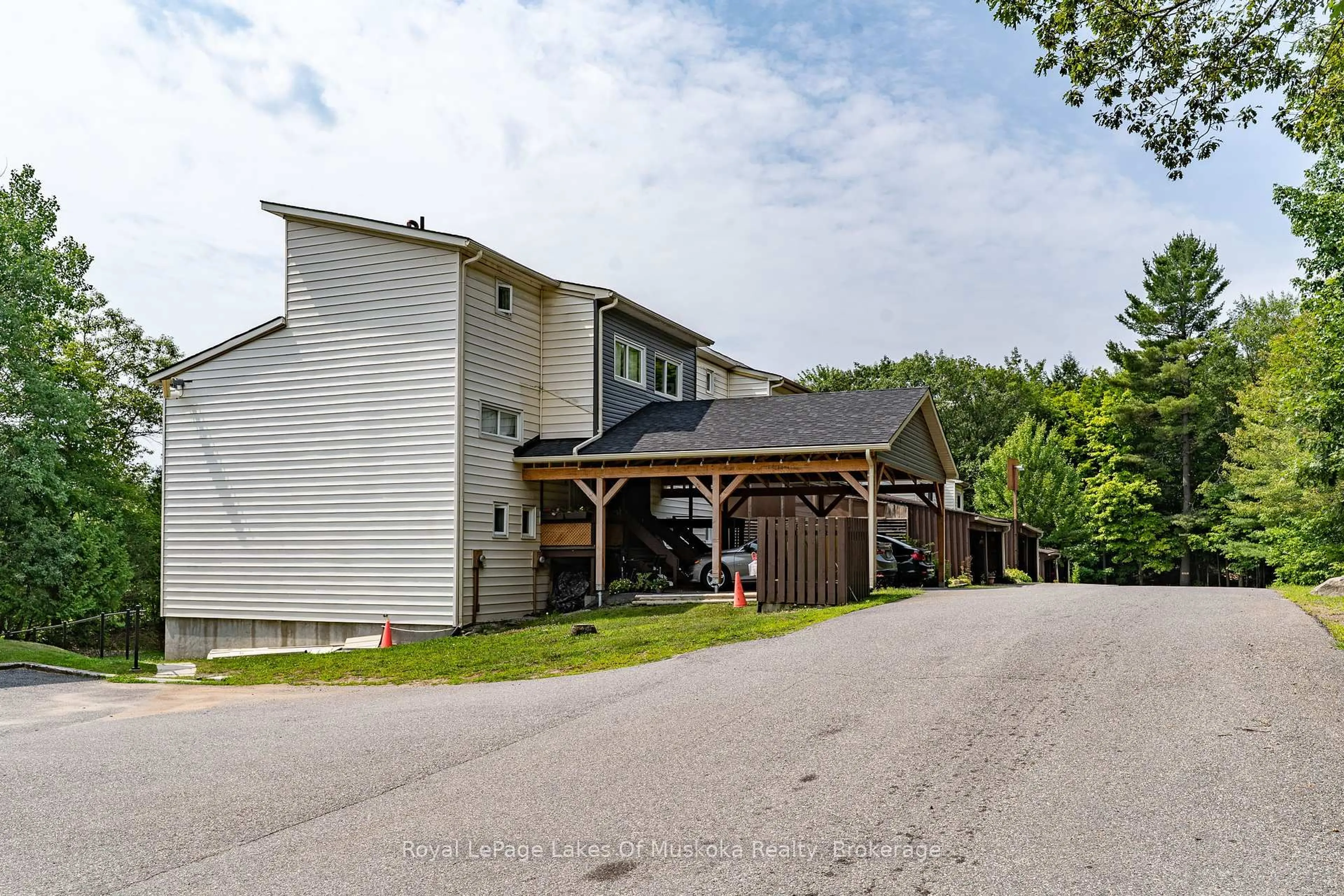 Unknown for 26 Herman Ave #11, Huntsville Ontario P1H 1J7