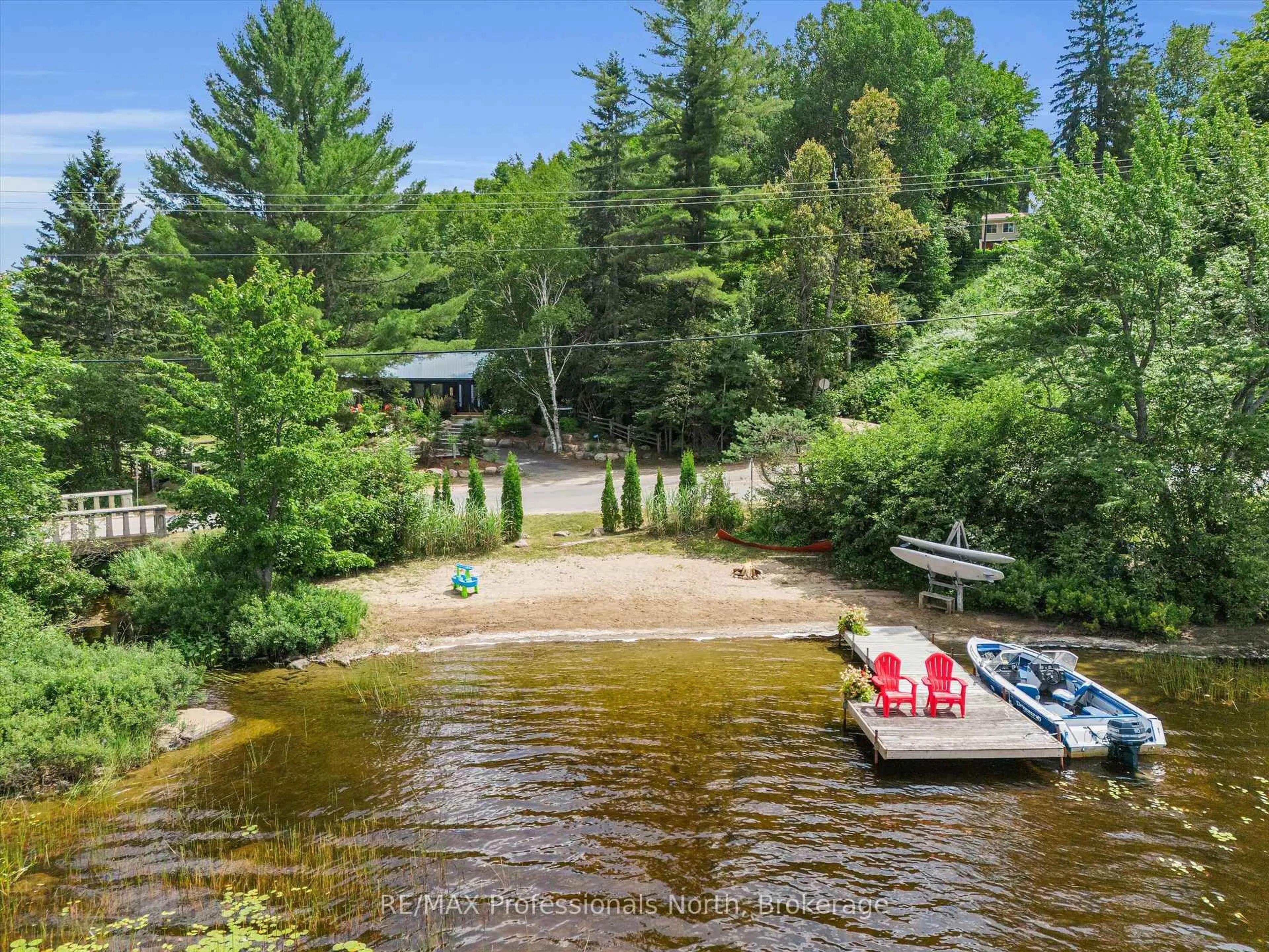 A pic from outside/outdoor area/front of a property/back of a property/a pic from drone, water/lake/river/ocean view for 1428 Echo Lake Rd, Lake of Bays Ontario P0B 1A0