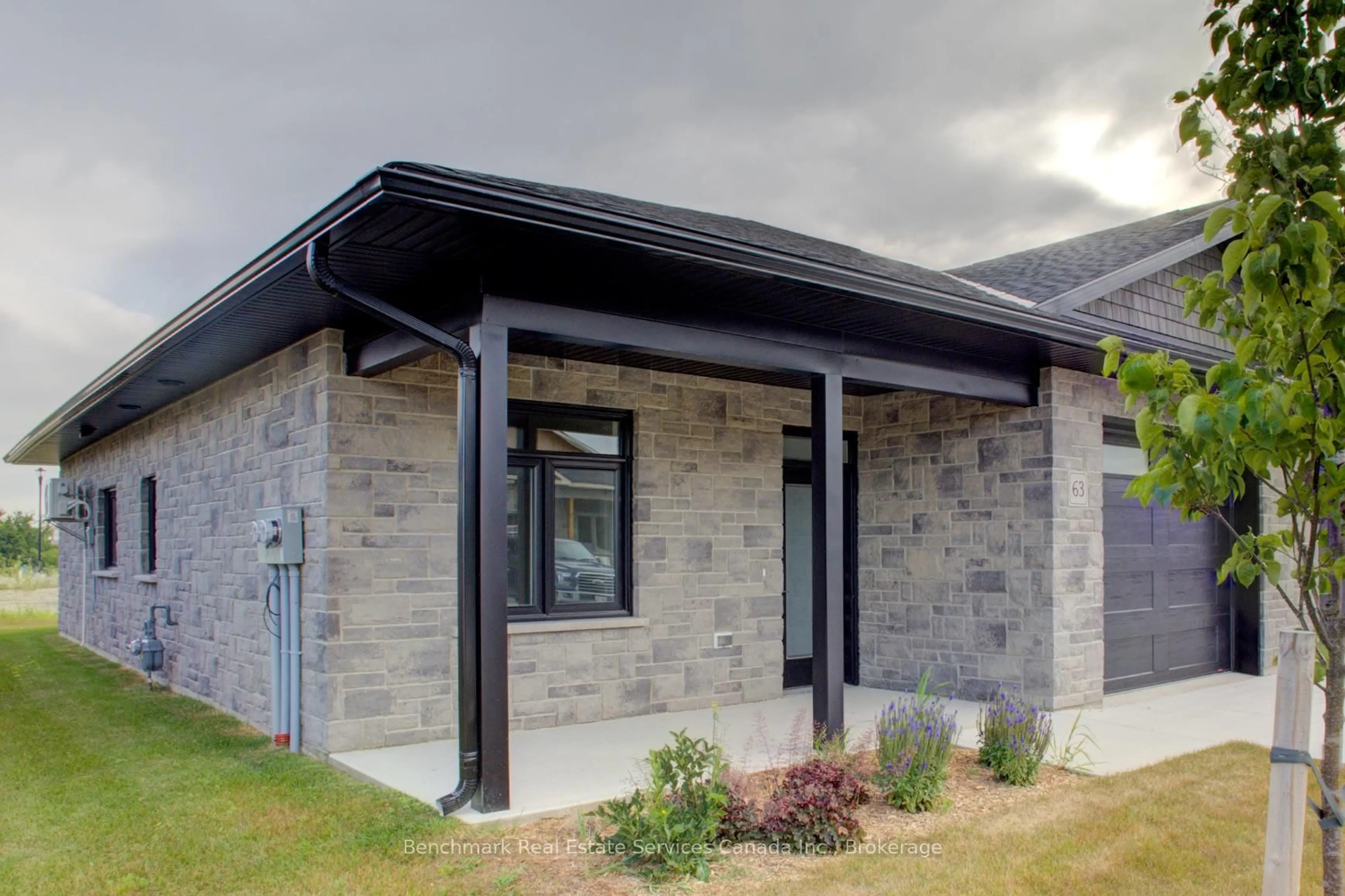 Home with brick exterior material, building for 51 Cavalier Cres, Huron-Kinloss Ontario N0G 2R0