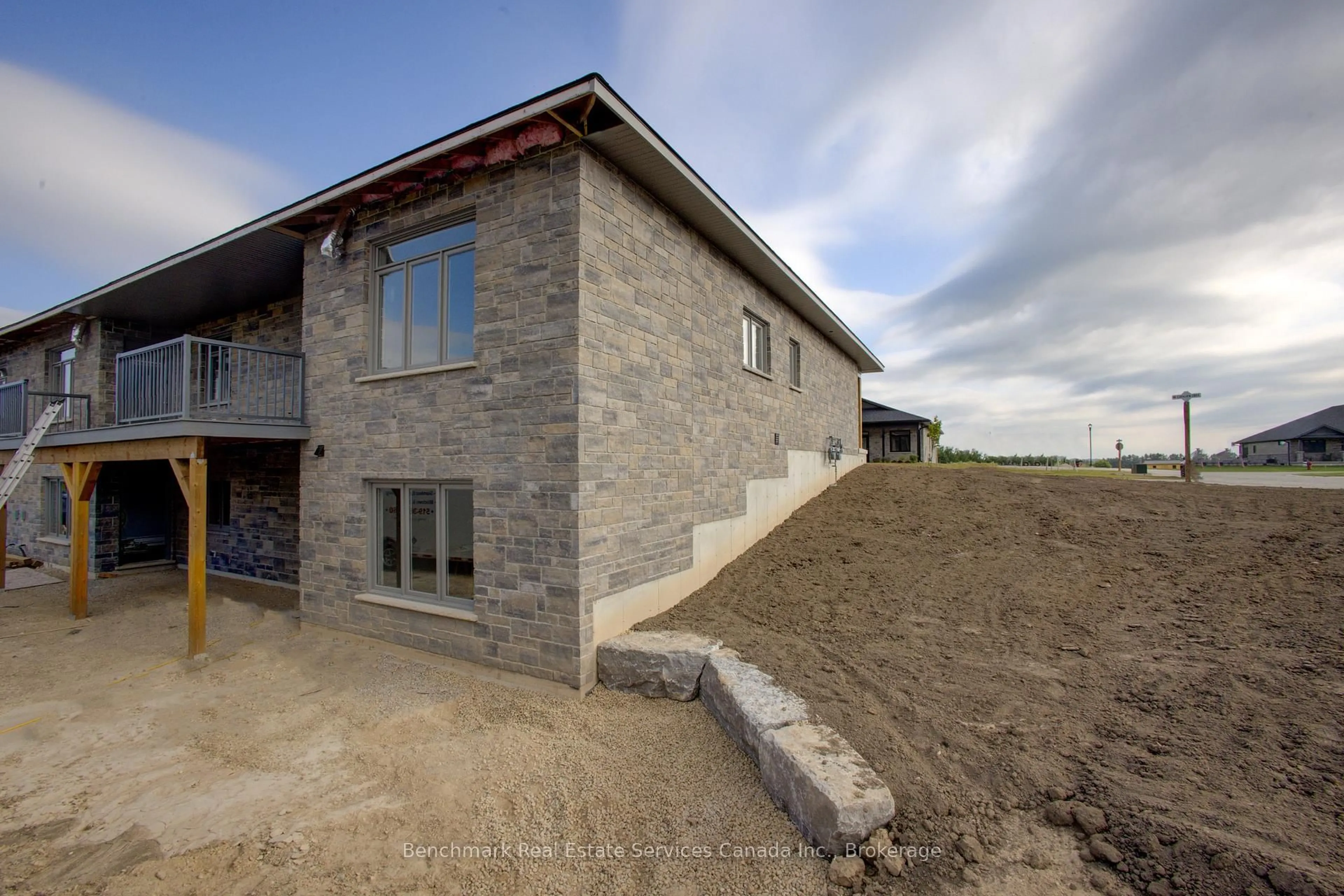 Home with brick exterior material, building for 60 Cavalier Cres, Huron-Kinloss Ontario N0G 2R0
