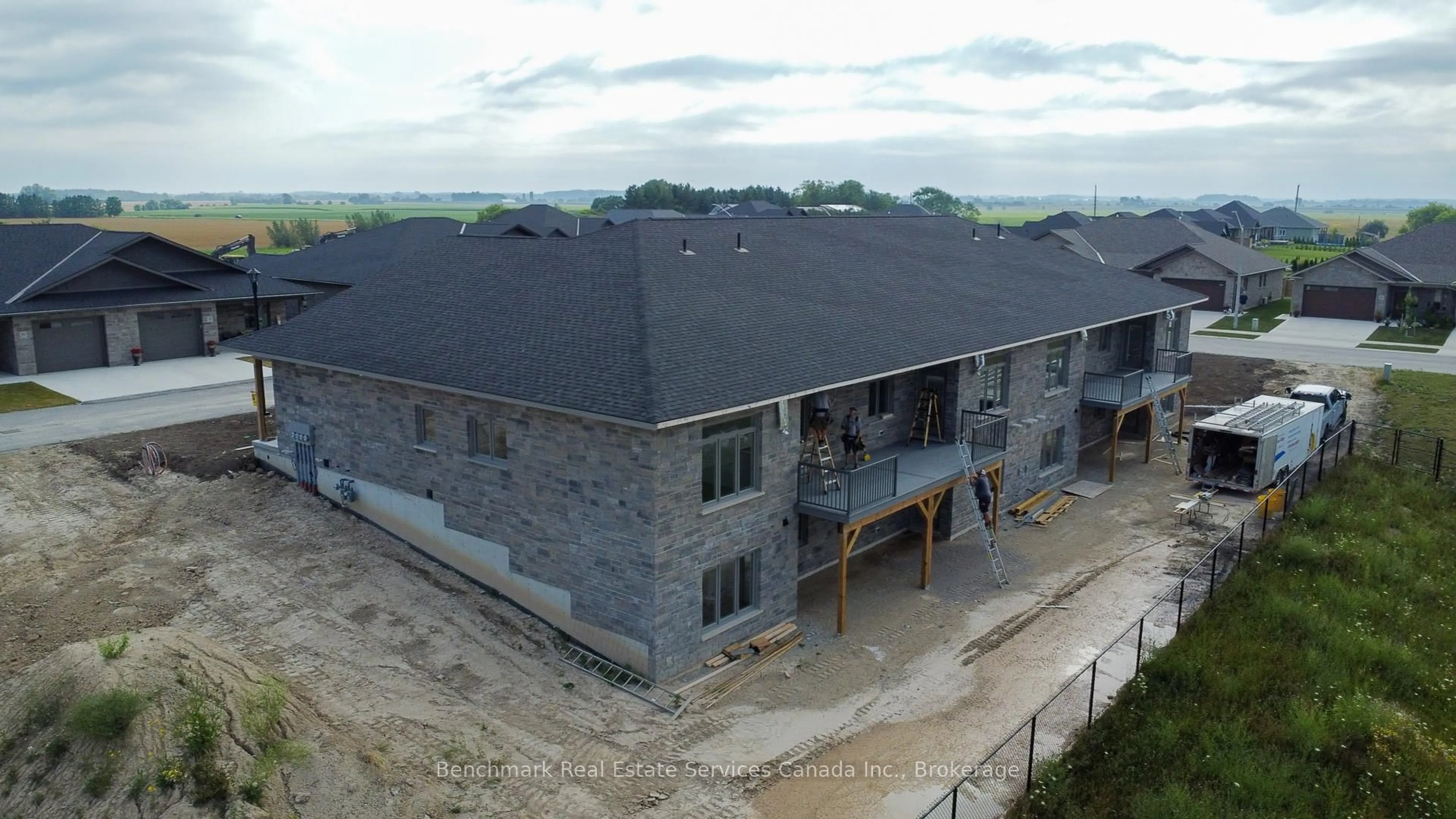 A pic from outside/outdoor area/front of a property/back of a property/a pic from drone, building for 60 Cavalier Cres, Huron-Kinloss Ontario N0G 2R0
