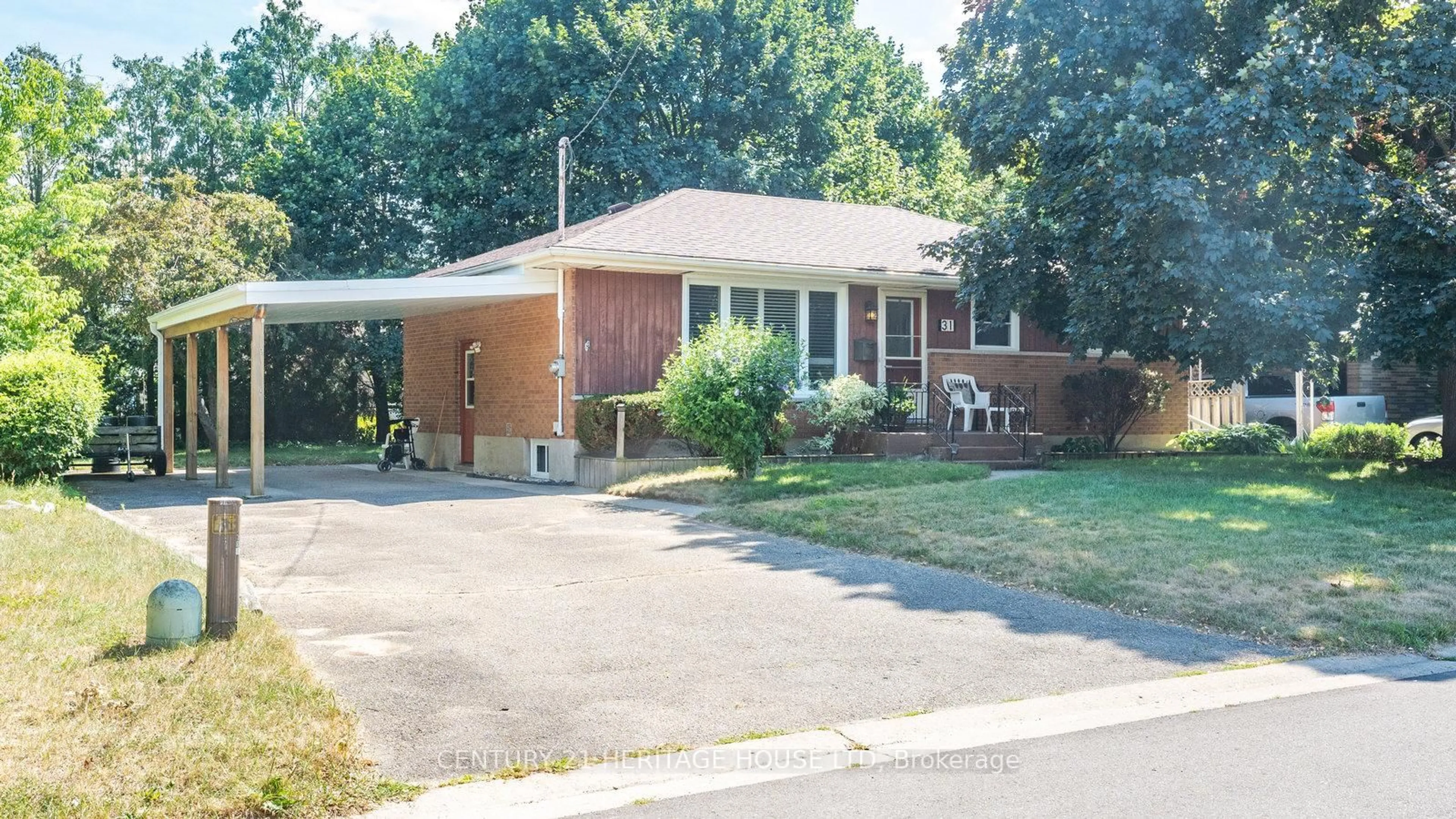 Home with brick exterior material, street for 31 Albemarle St, Brantford Ontario N3S 4N5
