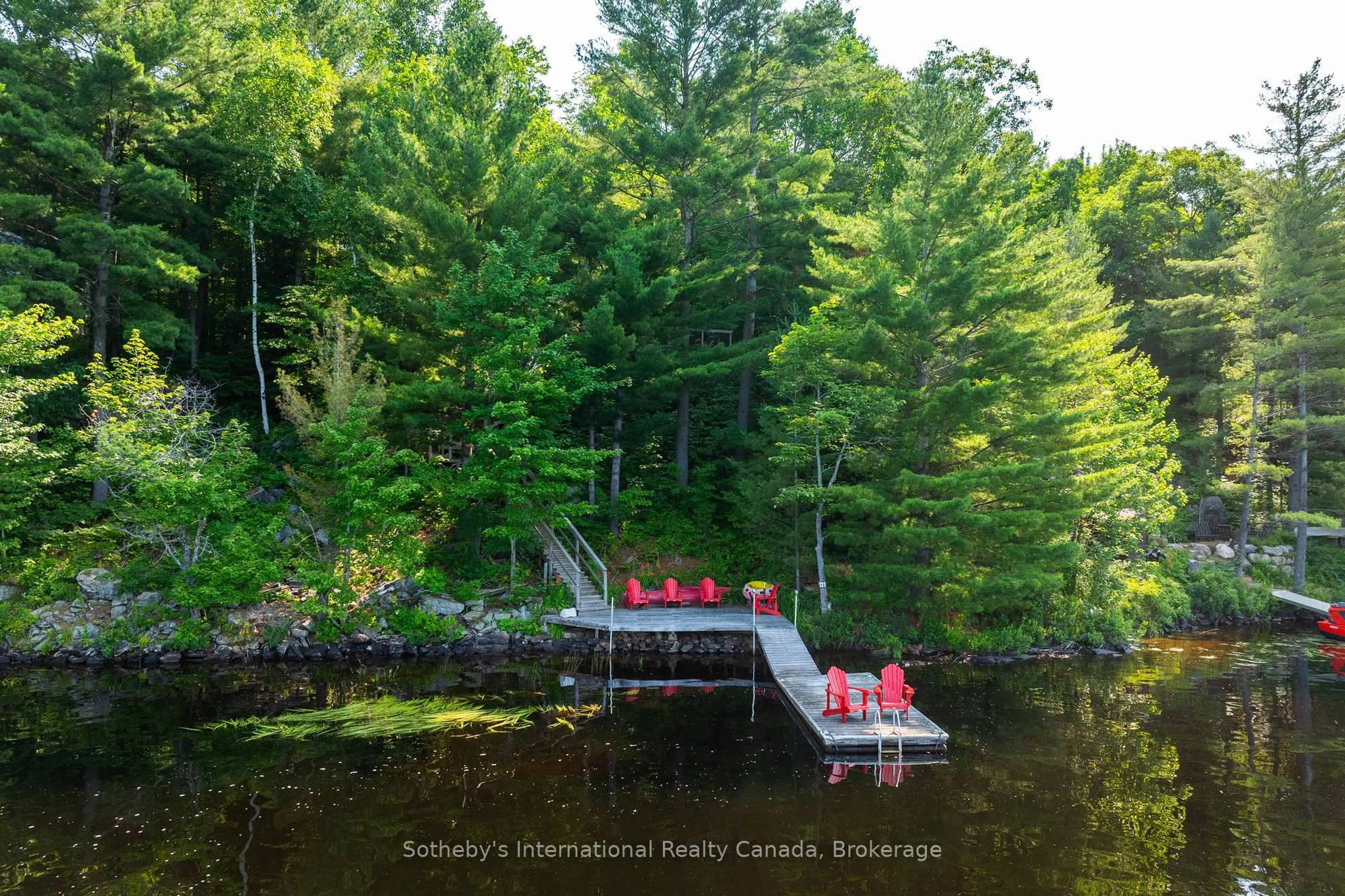 Patio, water/lake/river/ocean view for 1022 Summit Rd, Muskoka Lakes Ontario P0C 1M0