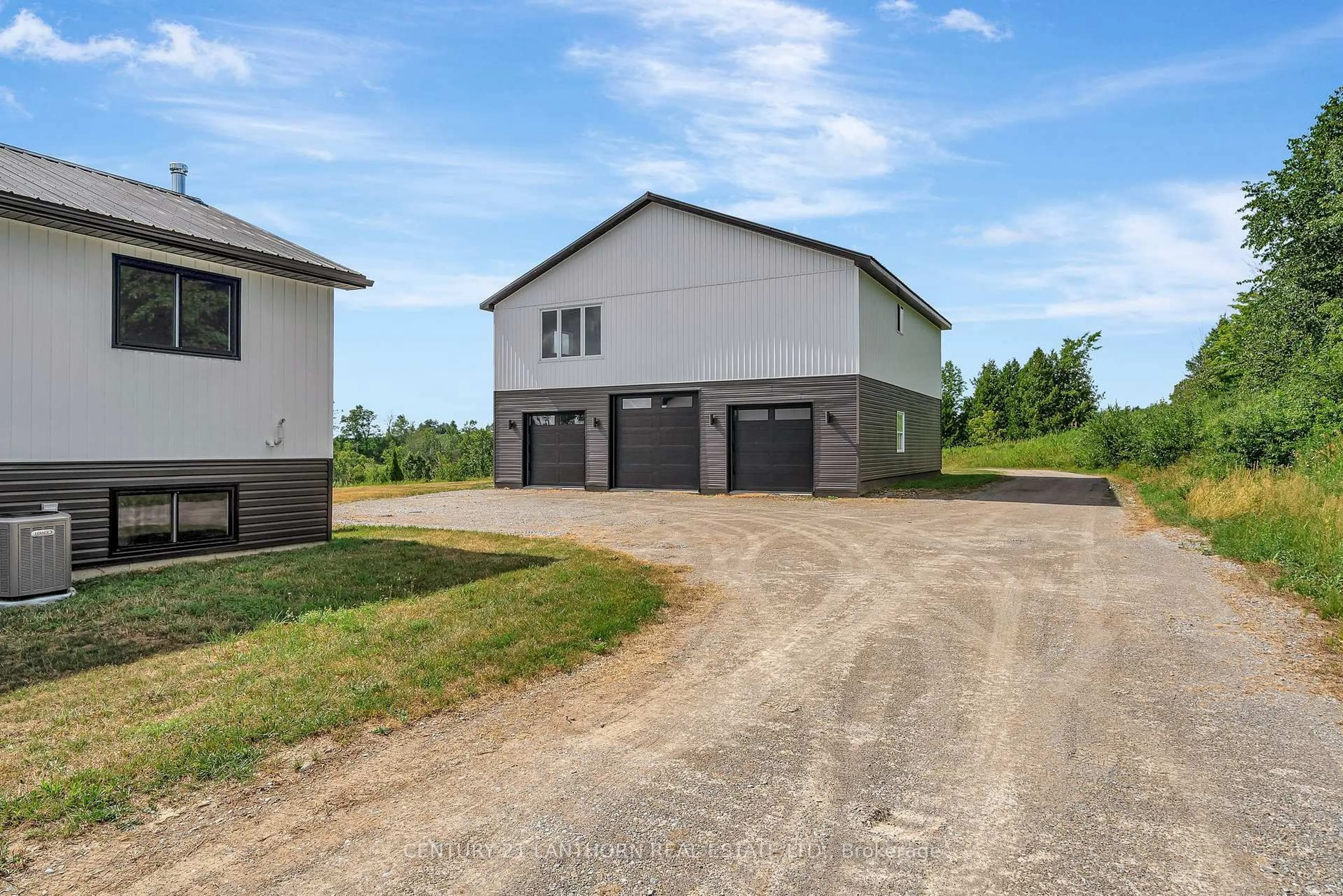 Indoor garage for 415 Coyle Rd, Alnwick/Haldimand Ontario K0K 2X0