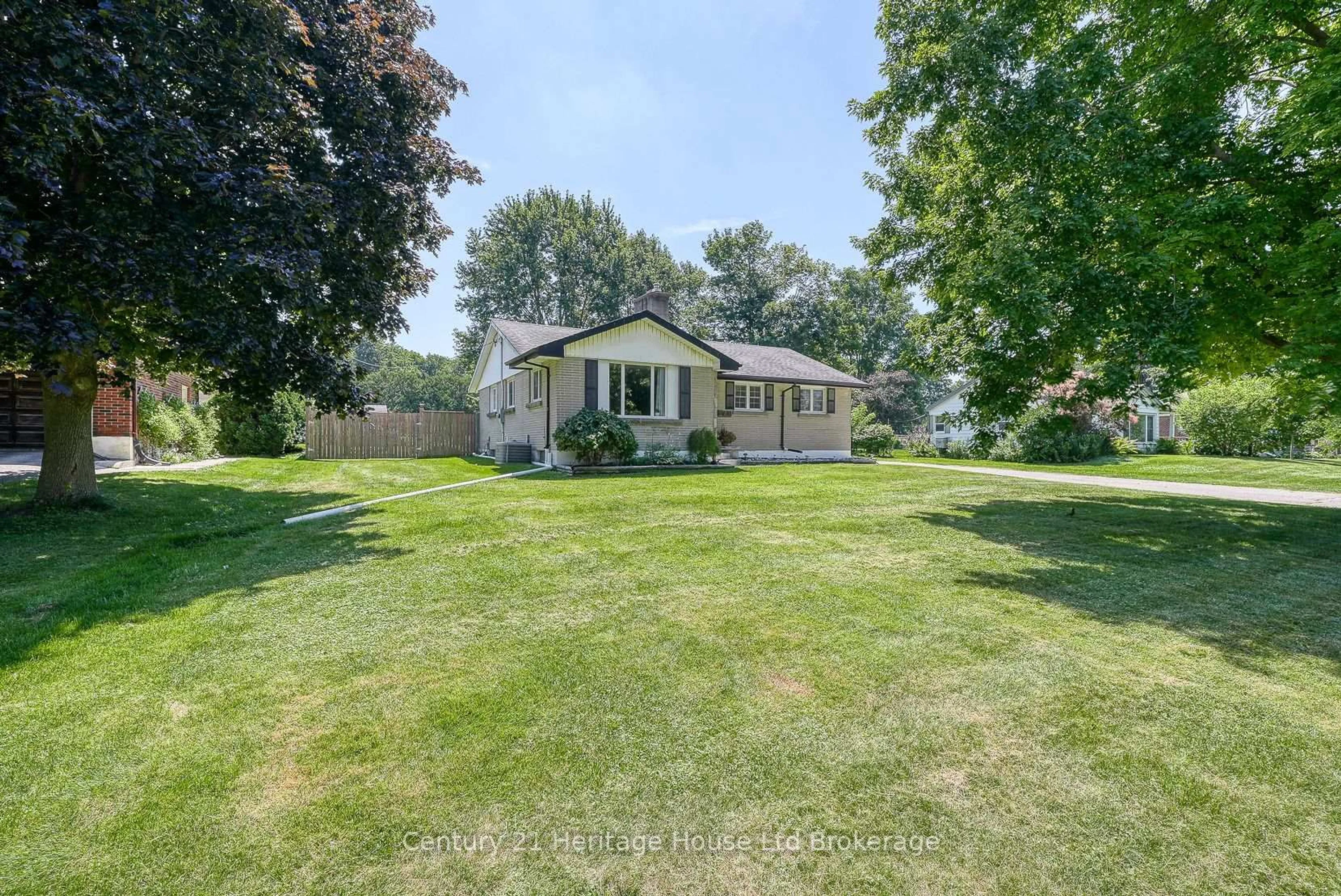 A pic from outside/outdoor area/front of a property/back of a property/a pic from drone, street for 584450 Beachville Rd, South-West Oxford Ontario N0J 1A0
