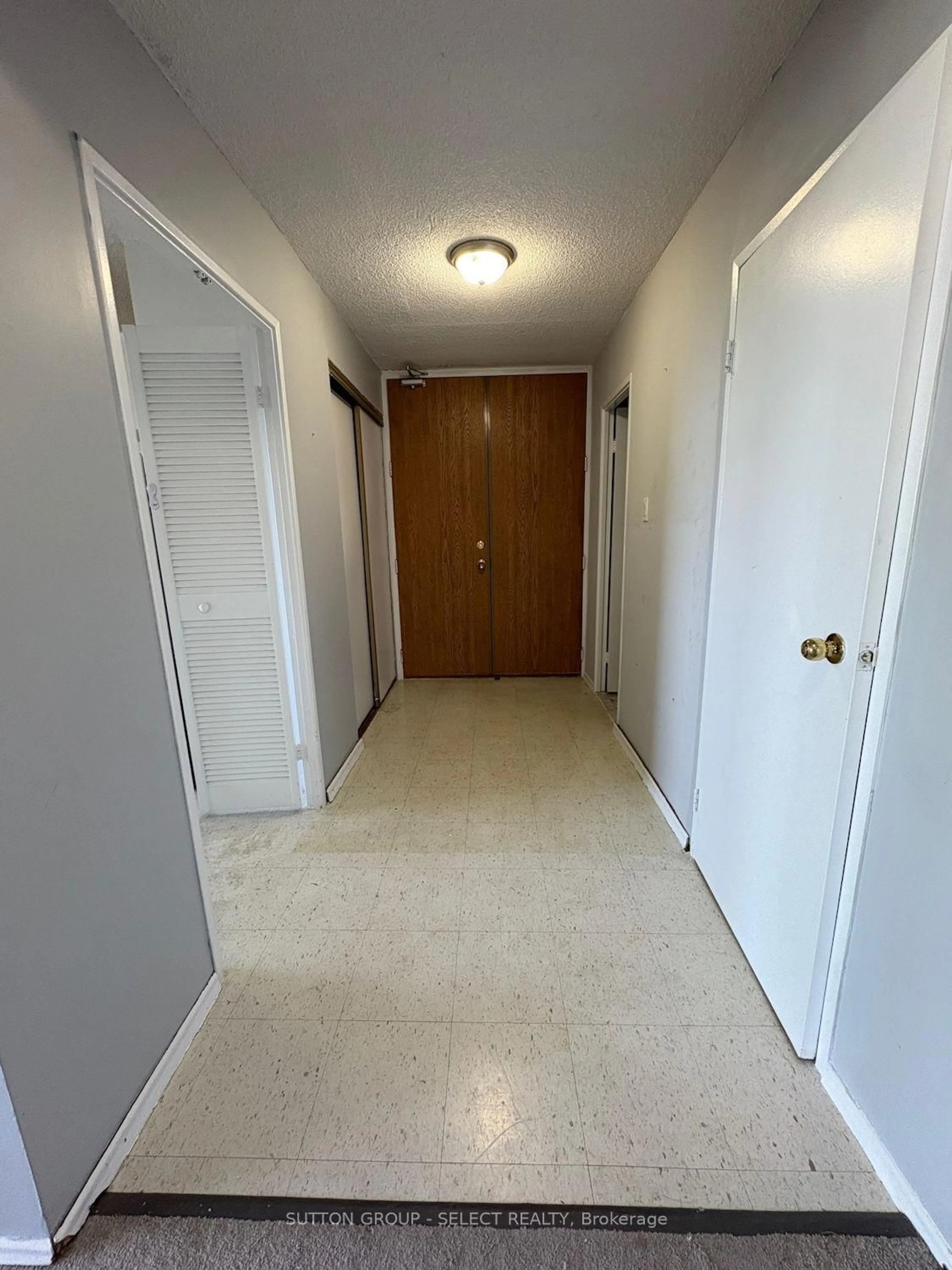 A pic of a room for 380 King St #1601, London East Ontario N6B 3L6